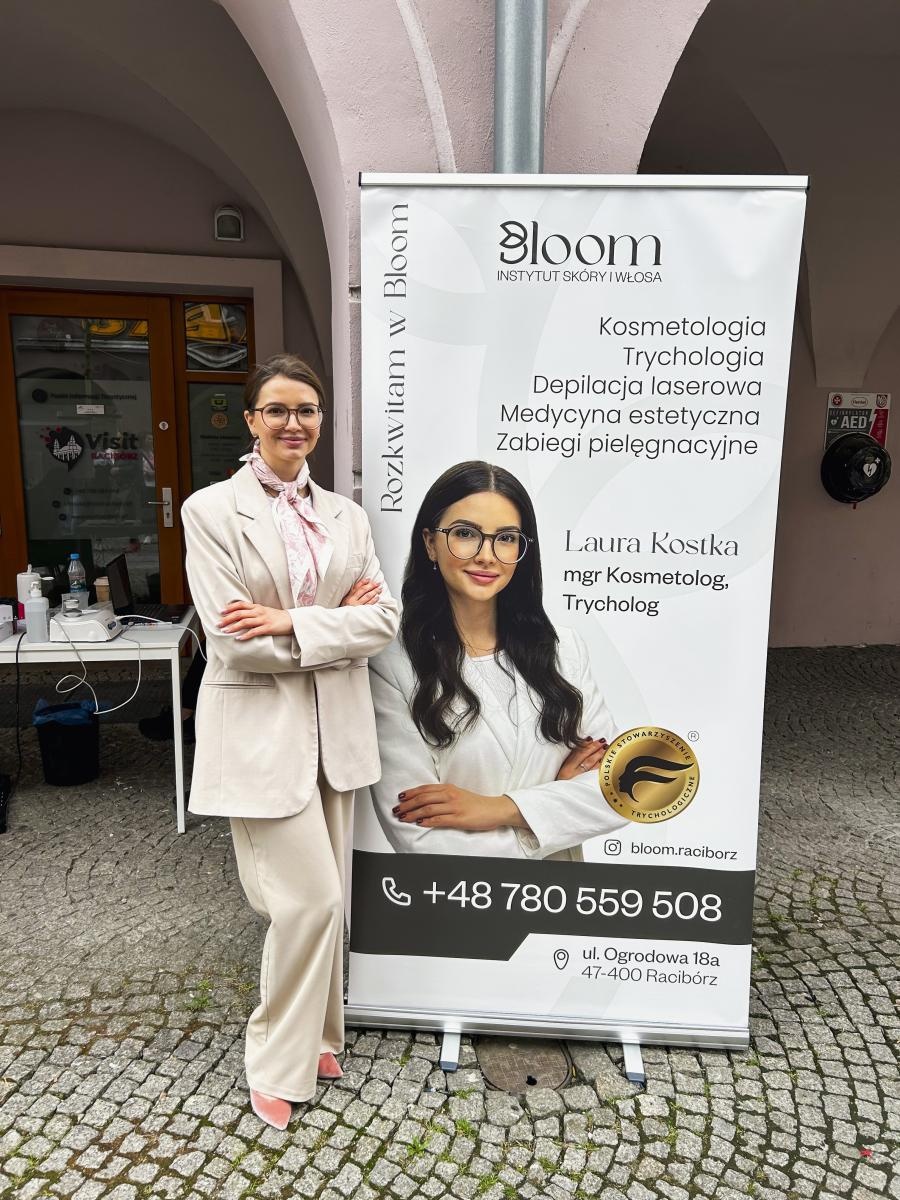Zdjęcie w galerii na portalu naszraciborz.pl: Za nami Dzień Trychologii w Raciborzu. Mieszkańcy skorzystali z bezpłatnych konsultacji wiadomości z regionu