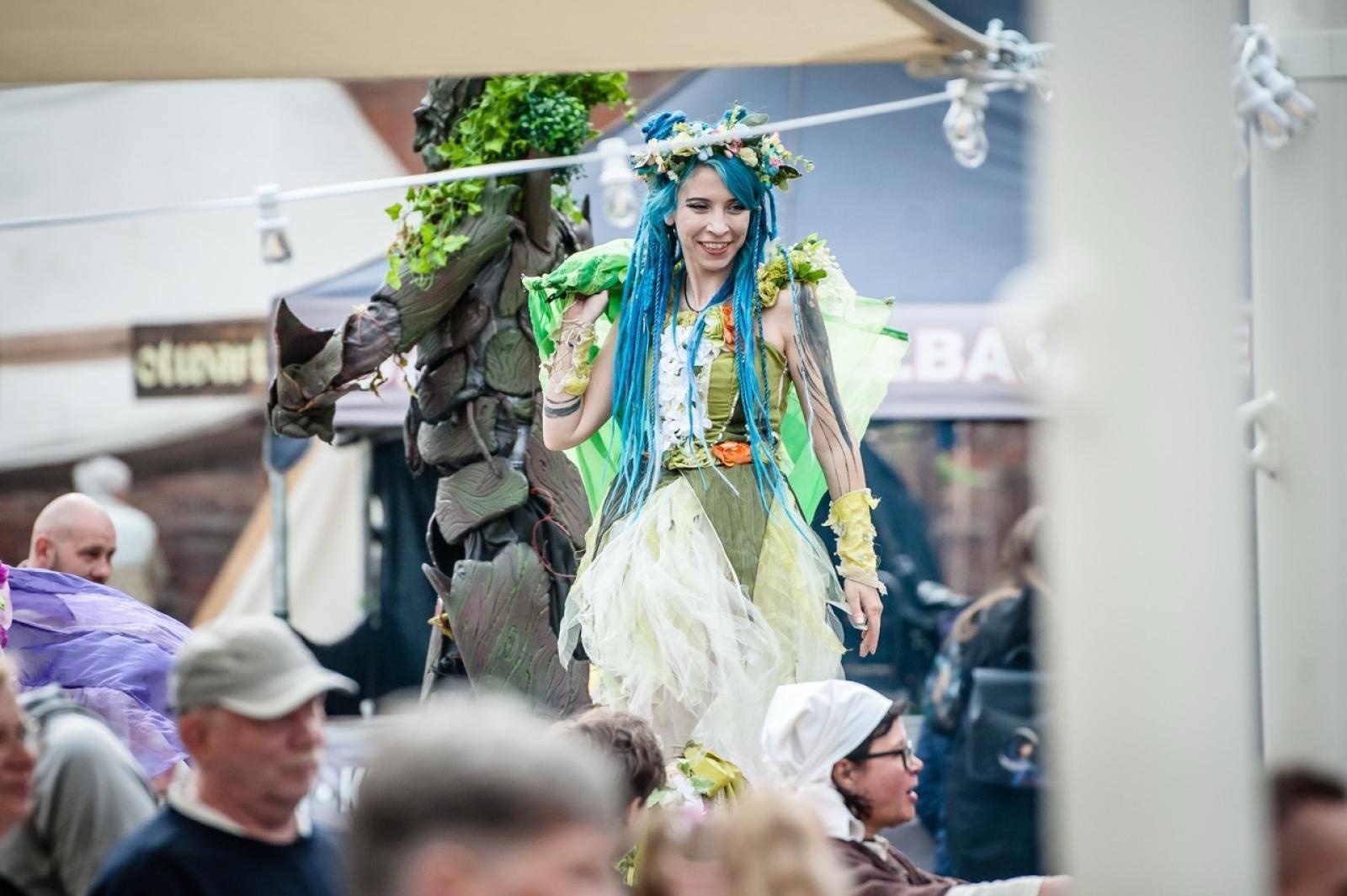 Zdjęcie w galerii na portalu naszraciborz.pl: II Festiwal Średniowieczny na Zamku Piastowskim - walki rycerskie, smok i teatry ognia [FOTO i WIDEO] wiadomości z regionu