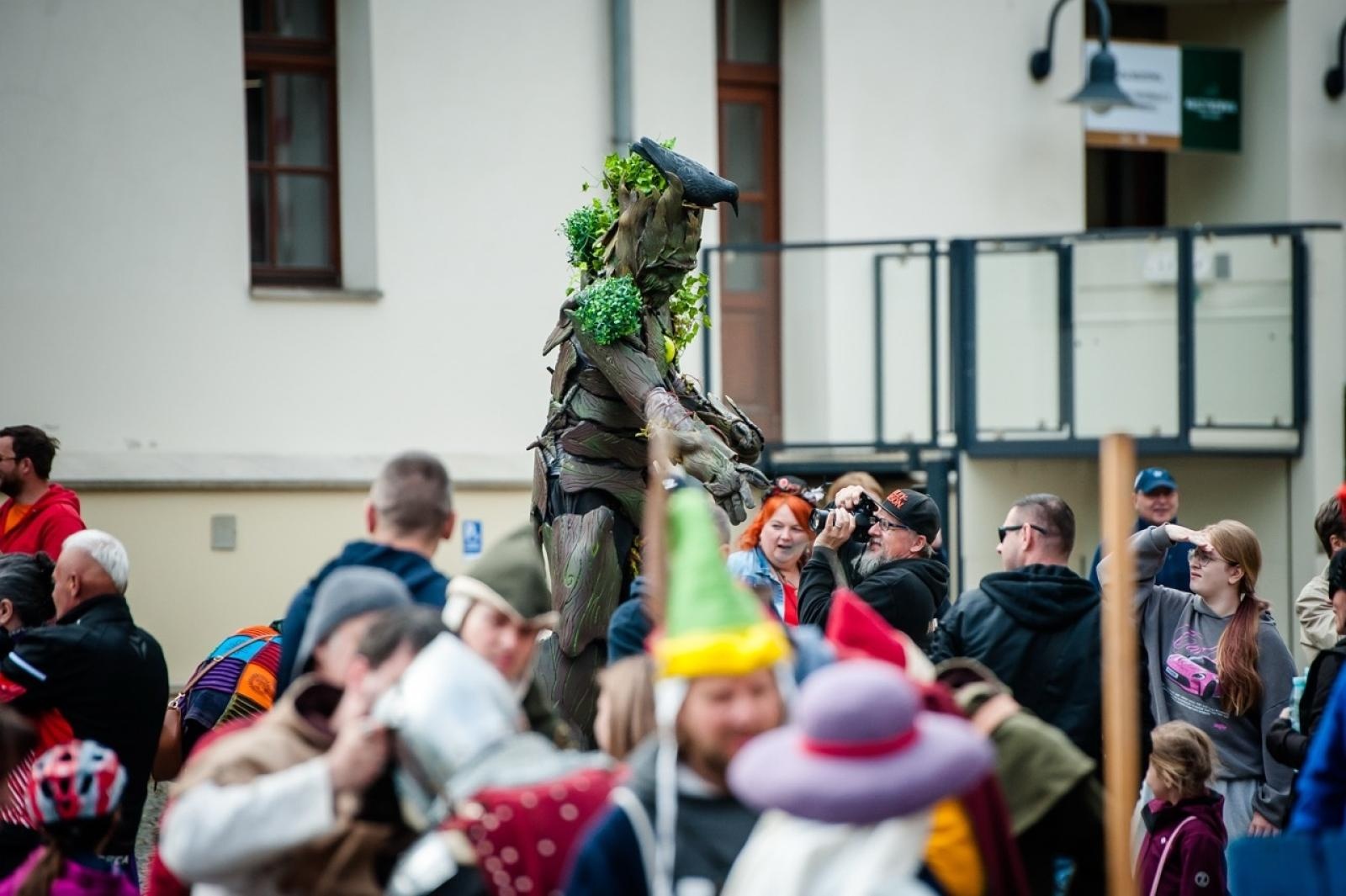 Zdjęcie w galerii na portalu naszraciborz.pl: II Festiwal Średniowieczny na Zamku Piastowskim - walki rycerskie, smok i teatry ognia [FOTO i WIDEO] wiadomości z regionu