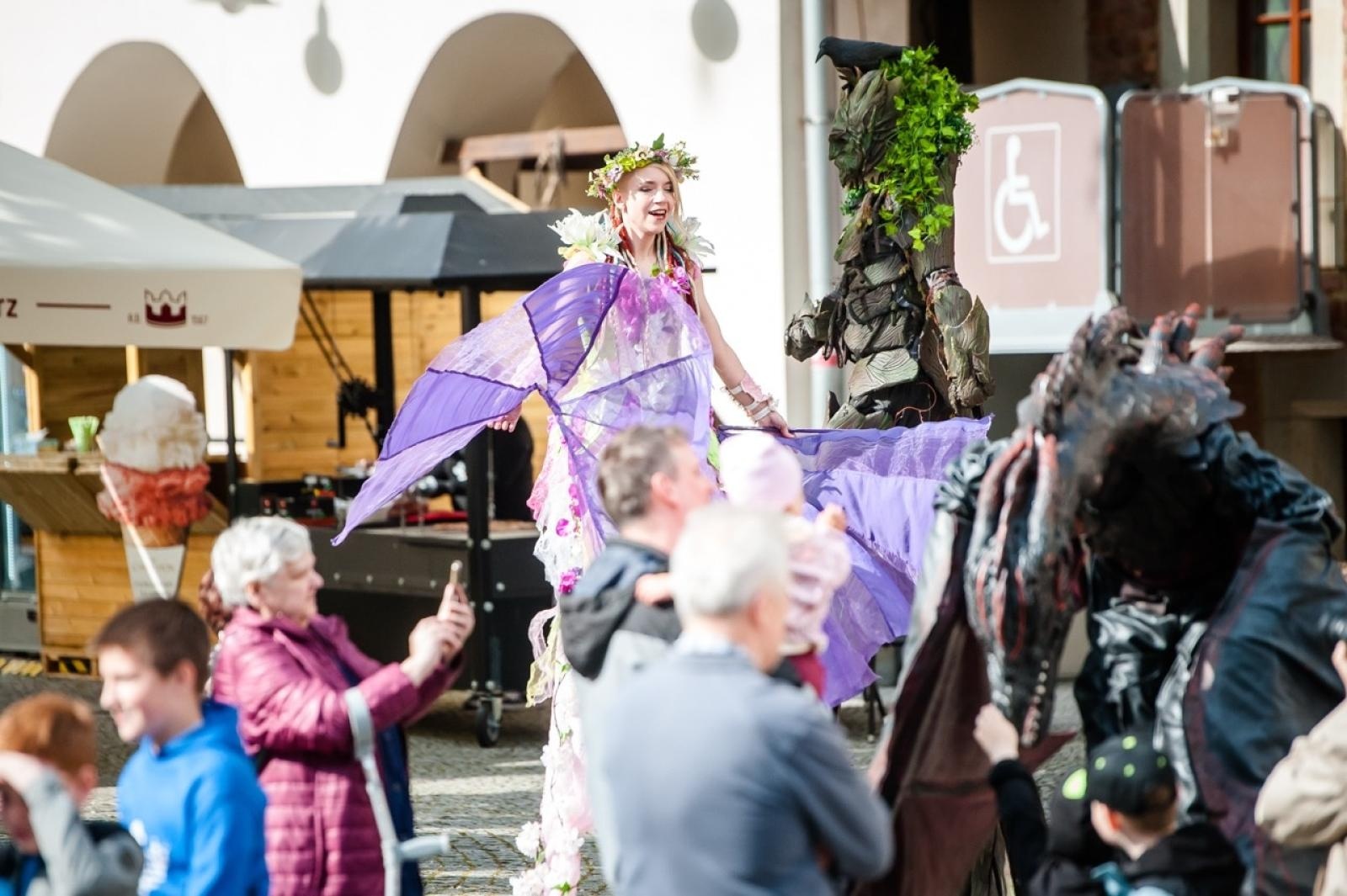 Zdjęcie w galerii na portalu naszraciborz.pl: II Festiwal Średniowieczny na Zamku Piastowskim - walki rycerskie, smok i teatry ognia [FOTO i WIDEO] wiadomości z regionu