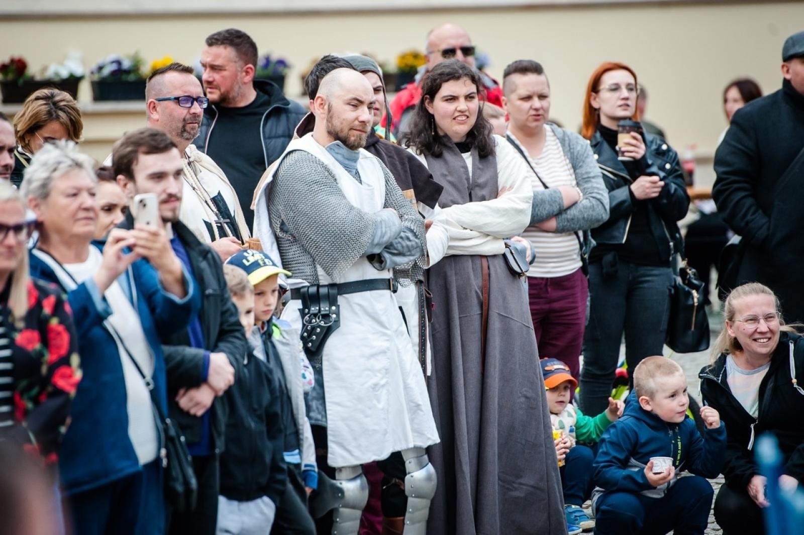 Zdjęcie w galerii na portalu naszraciborz.pl: II Festiwal Średniowieczny na Zamku Piastowskim - walki rycerskie, smok i teatry ognia [FOTO i WIDEO] wiadomości z regionu