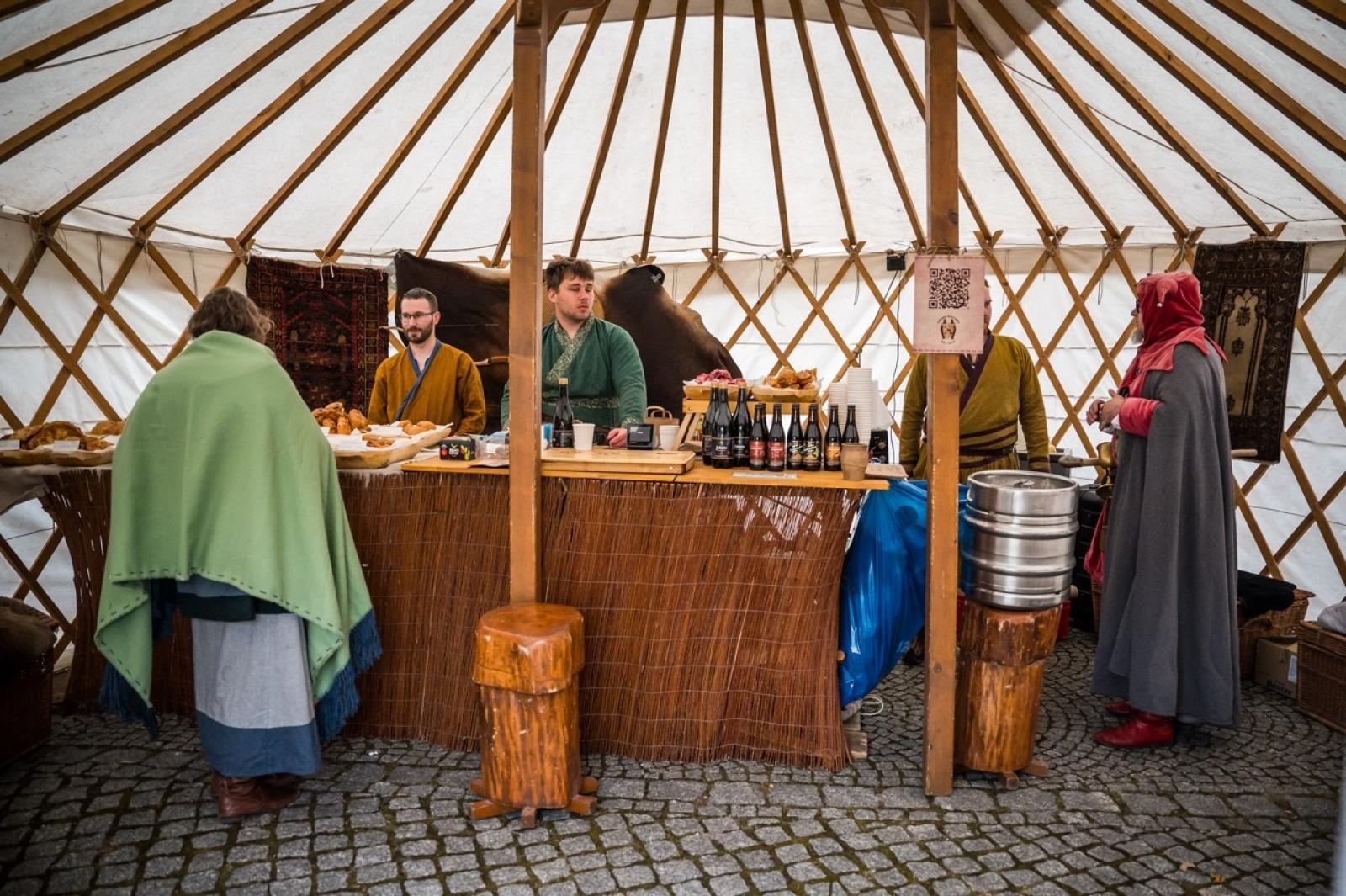Zdjęcie w galerii na portalu naszraciborz.pl: II Festiwal Średniowieczny na Zamku Piastowskim - walki rycerskie, smok i teatry ognia [FOTO i WIDEO] wiadomości z regionu