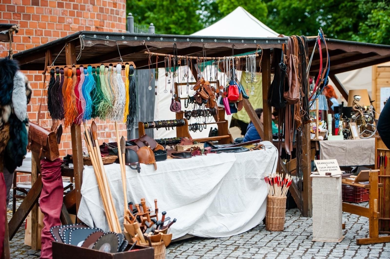 Zdjęcie w galerii na portalu naszraciborz.pl: II Festiwal Średniowieczny na Zamku Piastowskim - walki rycerskie, smok i teatry ognia [FOTO i WIDEO] wiadomości z regionu