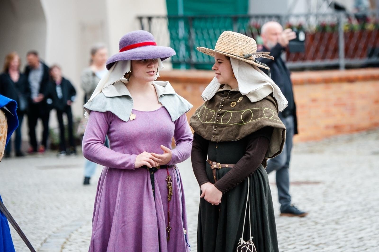 Zdjęcie w galerii na portalu naszraciborz.pl: II Festiwal Średniowieczny na Zamku Piastowskim - walki rycerskie, smok i teatry ognia [FOTO i WIDEO] wiadomości z regionu