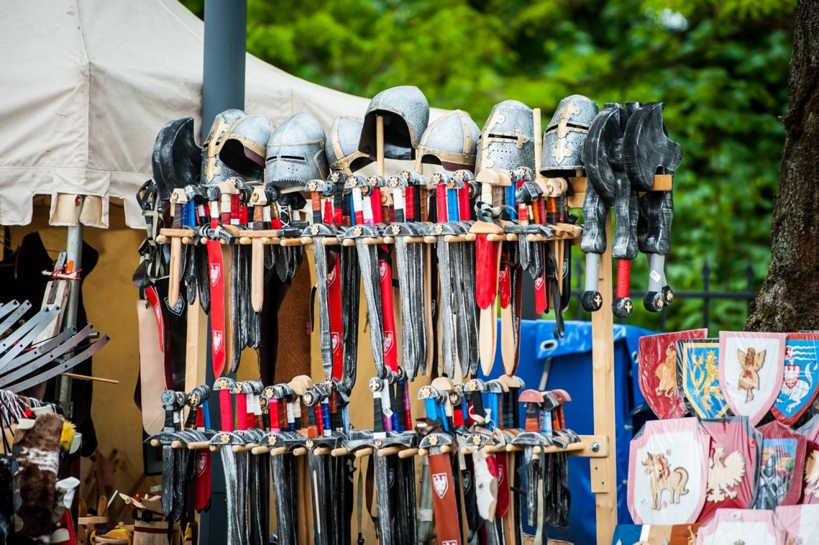 Zdjęcie w galerii na portalu naszraciborz.pl: II Festiwal Średniowieczny na Zamku Piastowskim - walki rycerskie, smok i teatry ognia [FOTO i WIDEO] wiadomości z regionu