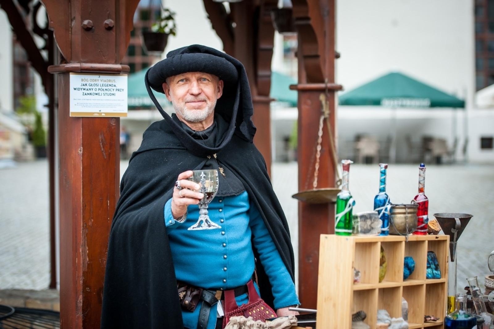 Zdjęcie w galerii na portalu naszraciborz.pl: II Festiwal Średniowieczny na Zamku Piastowskim - walki rycerskie, smok i teatry ognia [FOTO i WIDEO] wiadomości z regionu