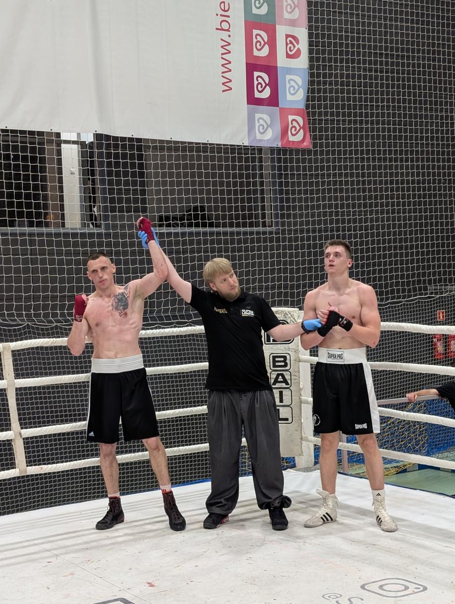 Zdjęcie w galerii na portalu naszraciborz.pl: Zawodnicy Łamatora Racibórz na Pucharze Polski Super League Fights wiadomości z regionu