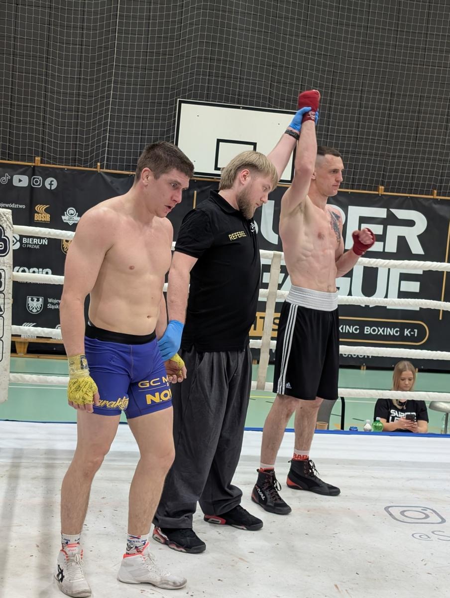 Zdjęcie w galerii na portalu naszraciborz.pl: Zawodnicy Łamatora Racibórz na Pucharze Polski Super League Fights wiadomości z regionu