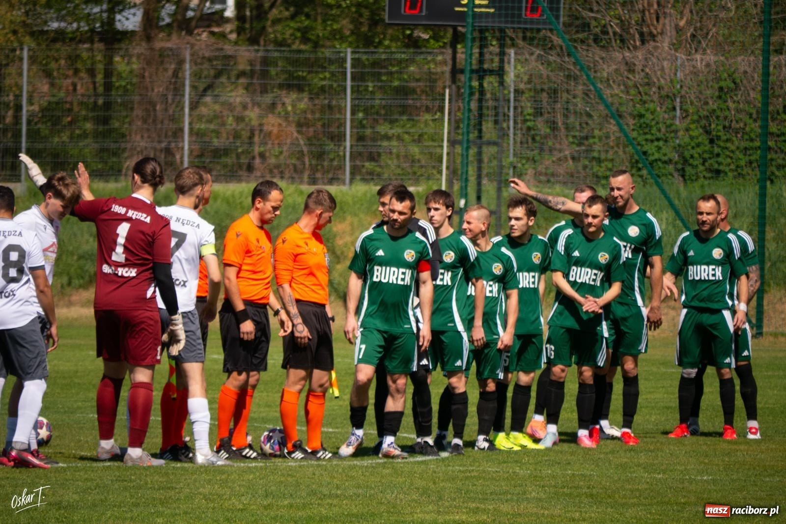 Zdjęcie w galerii na portalu naszraciborz.pl: Gol w 88. minucie uratował Nędzę. Syrynia wypuściła zwycięstwo z rąk [FOTO] wiadomości z regionu