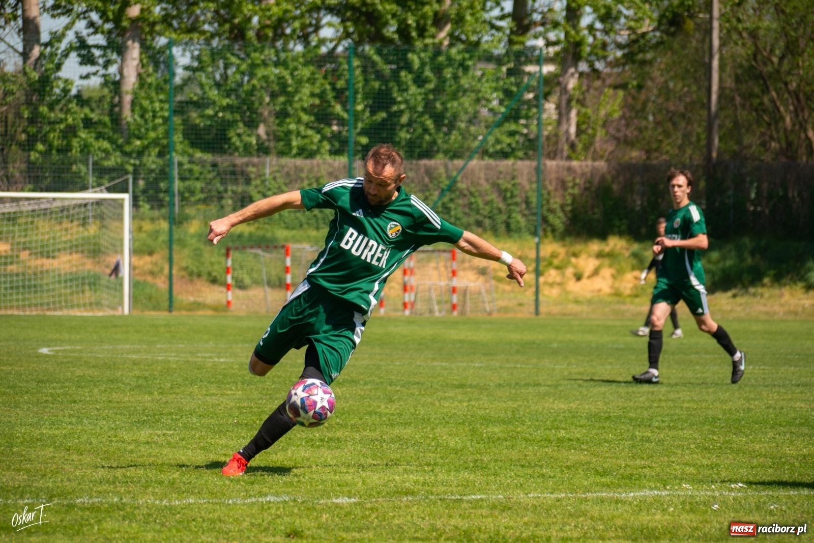 Zdjęcie w galerii na portalu naszraciborz.pl: Gol w 88. minucie uratował Nędzę. Syrynia wypuściła zwycięstwo z rąk [FOTO] wiadomości z regionu