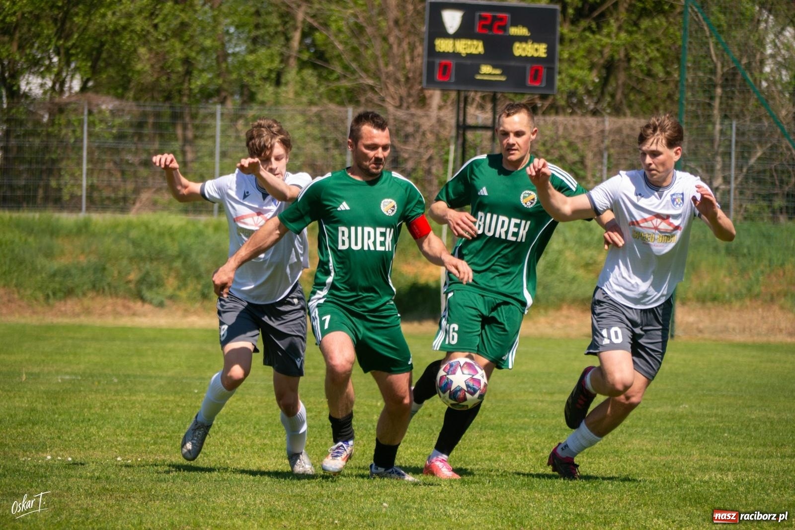 Zdjęcie w galerii na portalu naszraciborz.pl: Gol w 88. minucie uratował Nędzę. Syrynia wypuściła zwycięstwo z rąk [FOTO] wiadomości z regionu