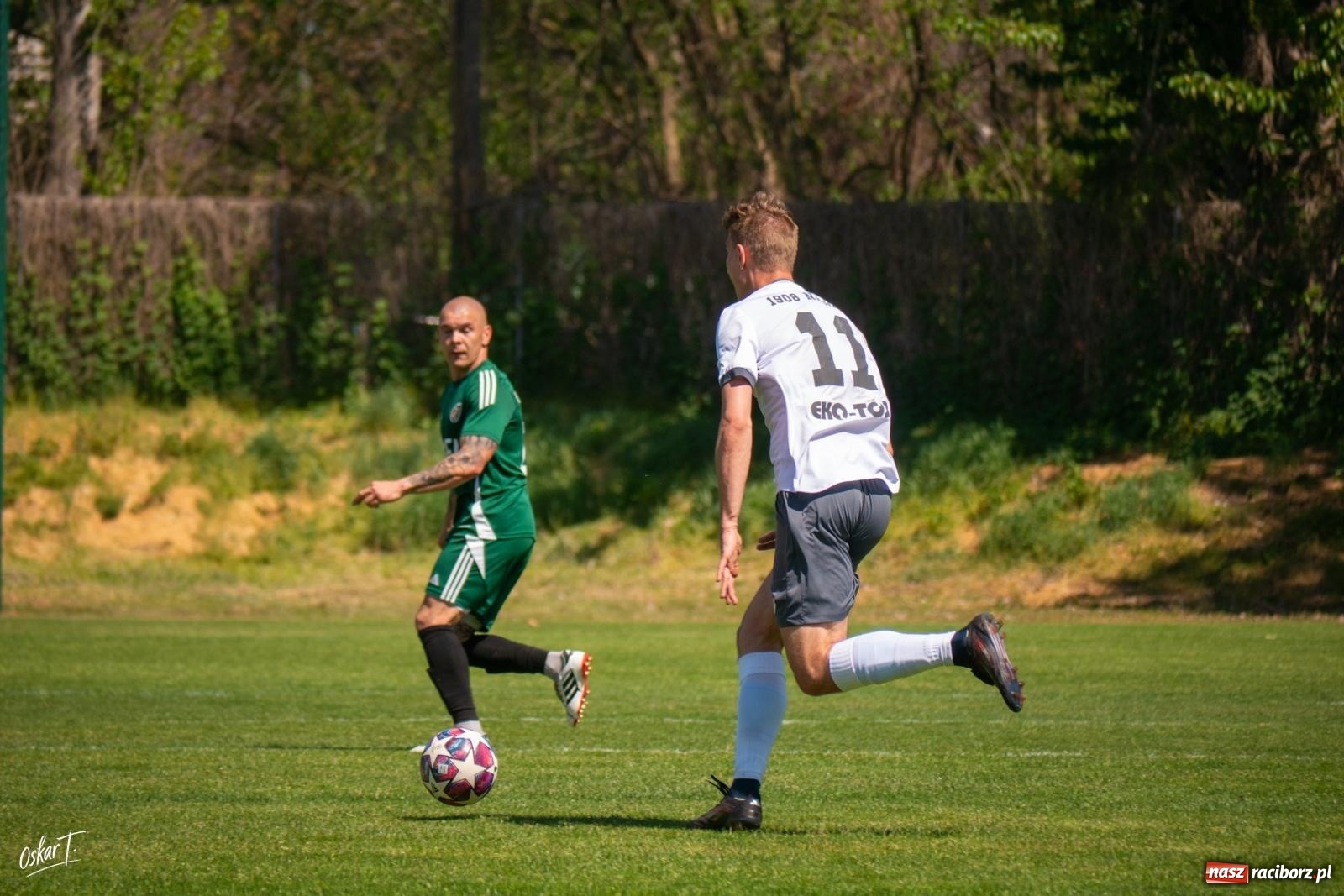 Zdjęcie w galerii na portalu naszraciborz.pl: Gol w 88. minucie uratował Nędzę. Syrynia wypuściła zwycięstwo z rąk [FOTO] wiadomości z regionu