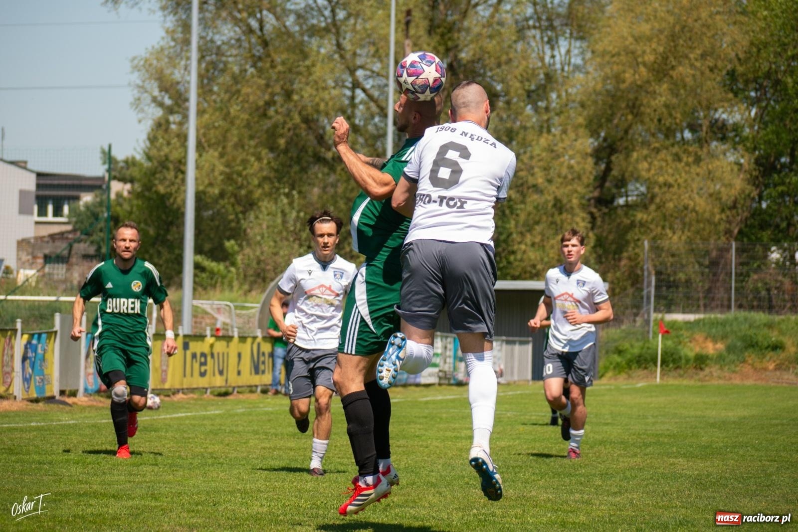 Zdjęcie w galerii na portalu naszraciborz.pl: Gol w 88. minucie uratował Nędzę. Syrynia wypuściła zwycięstwo z rąk [FOTO] wiadomości z regionu
