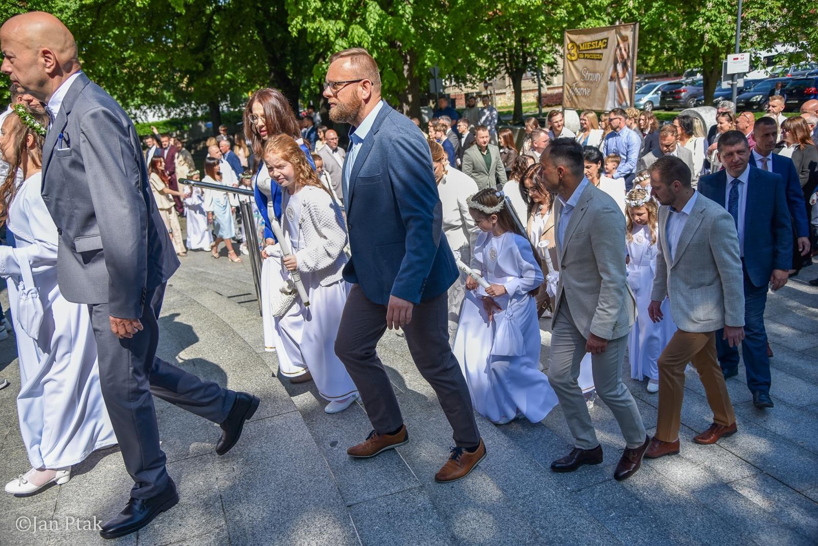 Zdjęcie w galerii na portalu naszraciborz.pl: Maj miesiącem Pierwszej Komunii Świętej w parafiach ziemi raciborskiej [FOTO] wiadomości z regionu