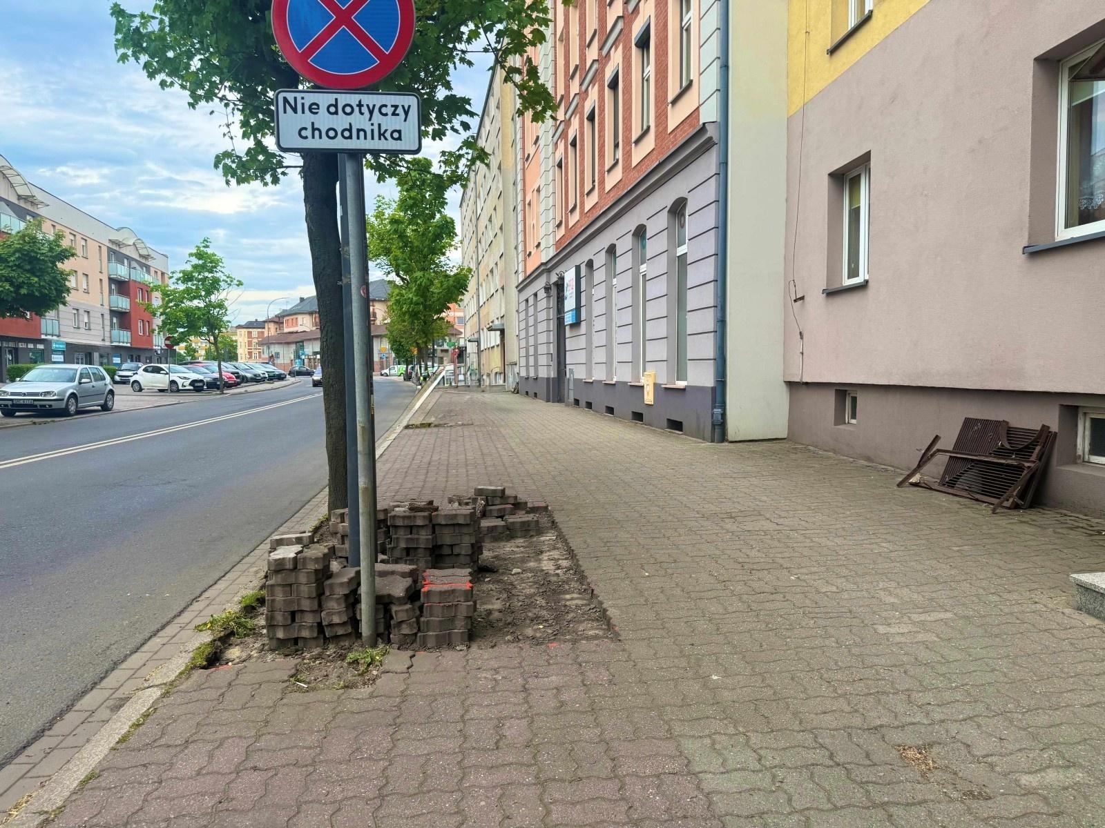 Zdjęcie w galerii na portalu naszraciborz.pl: Miasto stawia na klimat z Inpost for Cities wiadomości z regionu
