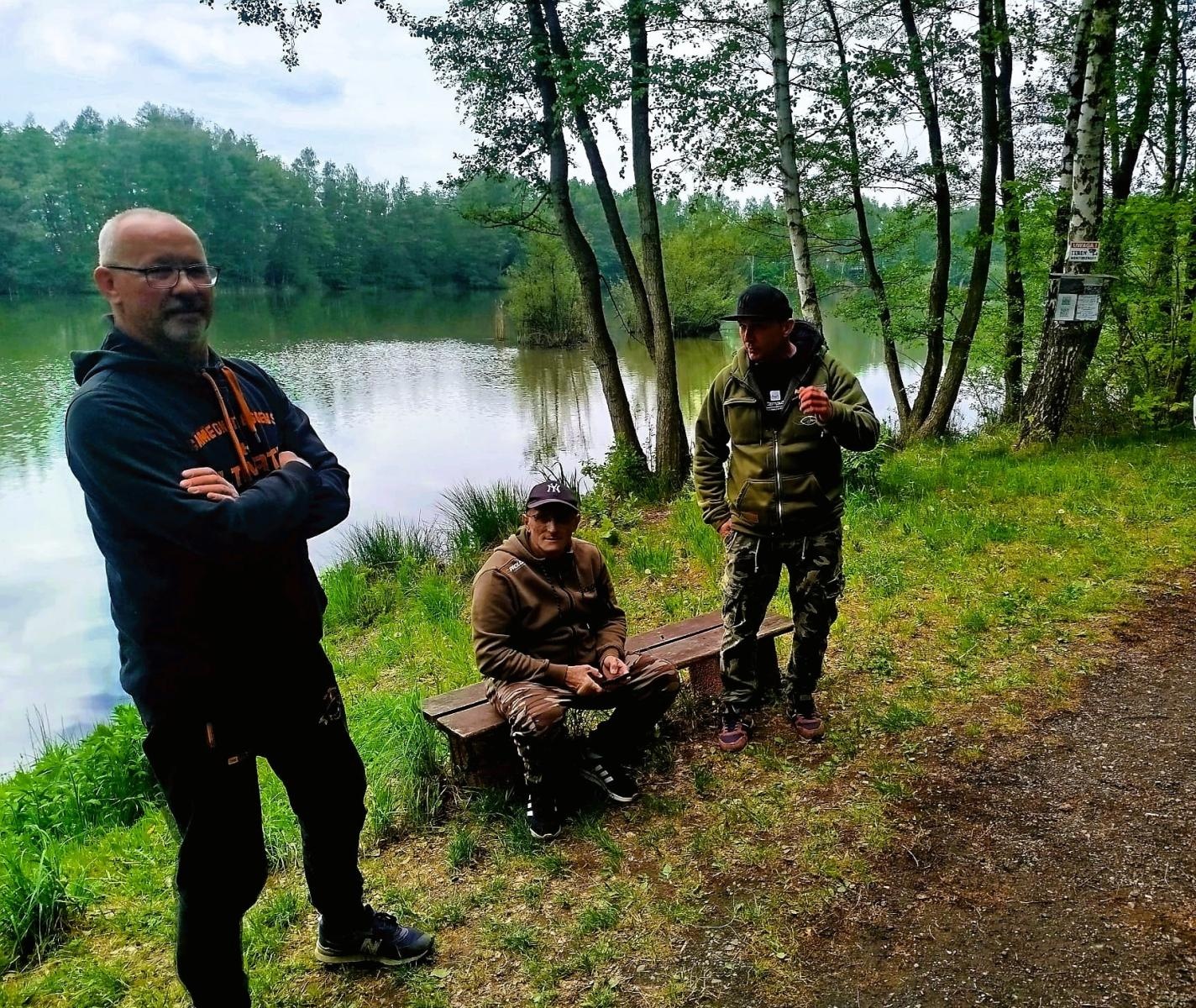 Zdjęcie w galerii na portalu naszraciborz.pl: Rozegrano X. jubileuszowe wiosenne drużynowe rzutowe zawody karpiowe na Babiczowskiej Jedynce 2026 wiadomości z regionu