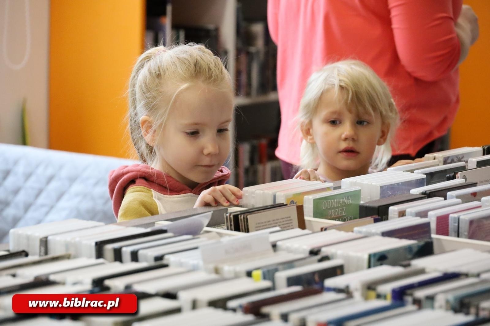 Zdjęcie w galerii na portalu naszraciborz.pl: Biblioteka od kuchni, czyli przedszkolaki na Kasprowicza 12 wiadomości z regionu