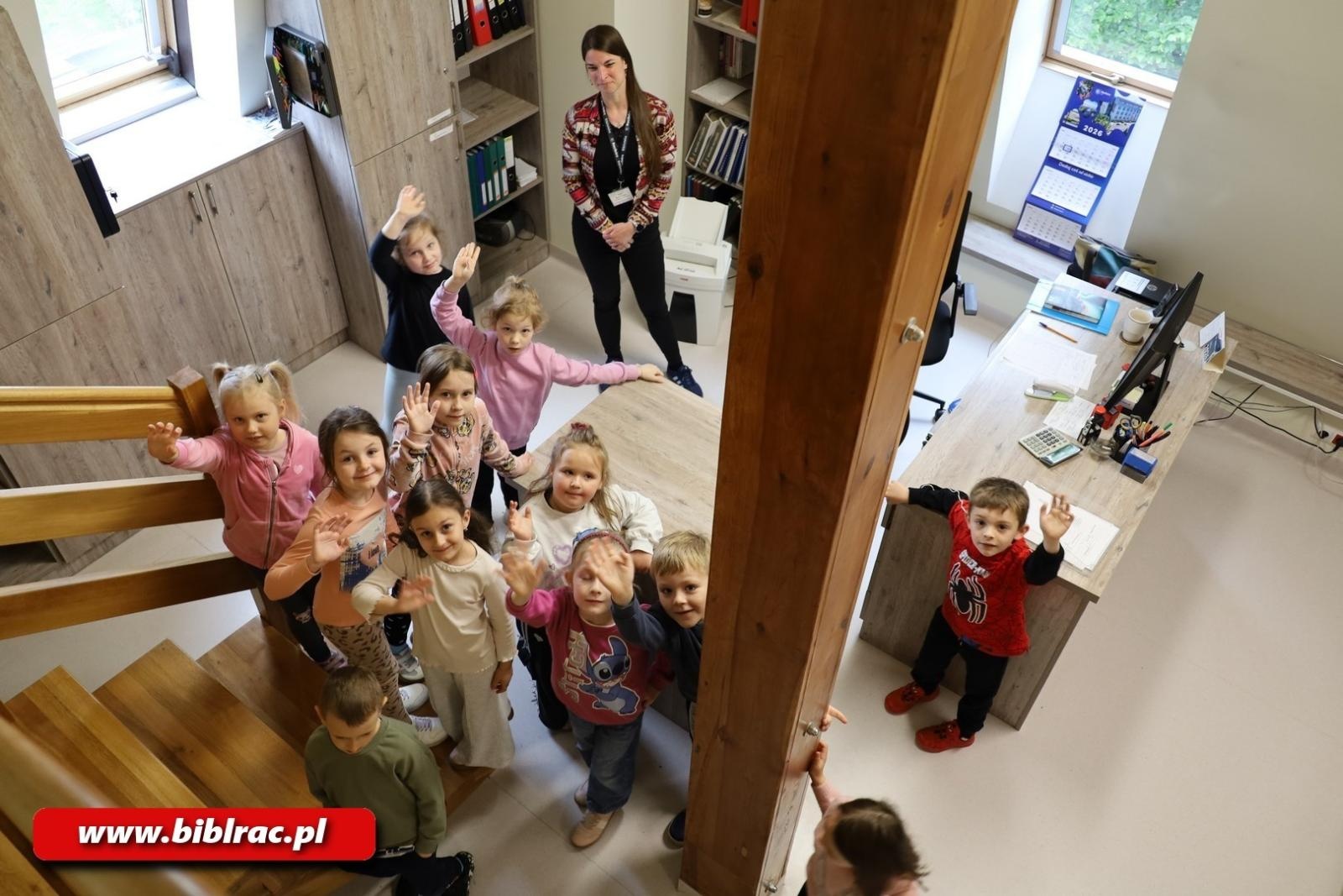 Zdjęcie w galerii na portalu naszraciborz.pl: Biblioteka od kuchni, czyli przedszkolaki na Kasprowicza 12 wiadomości z regionu