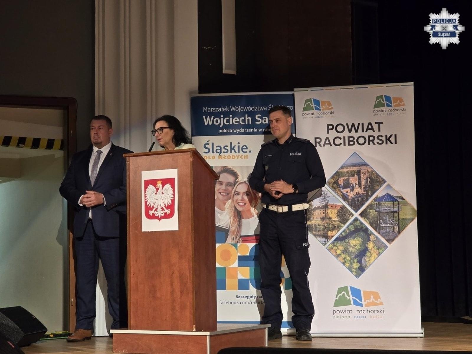 Zdjęcie w galerii na portalu naszraciborz.pl: Profilaktyka w nowoczesnej formie. Młodzież w Raciborzu uczyła się o bezpieczeństwie i hejcie wiadomości z regionu