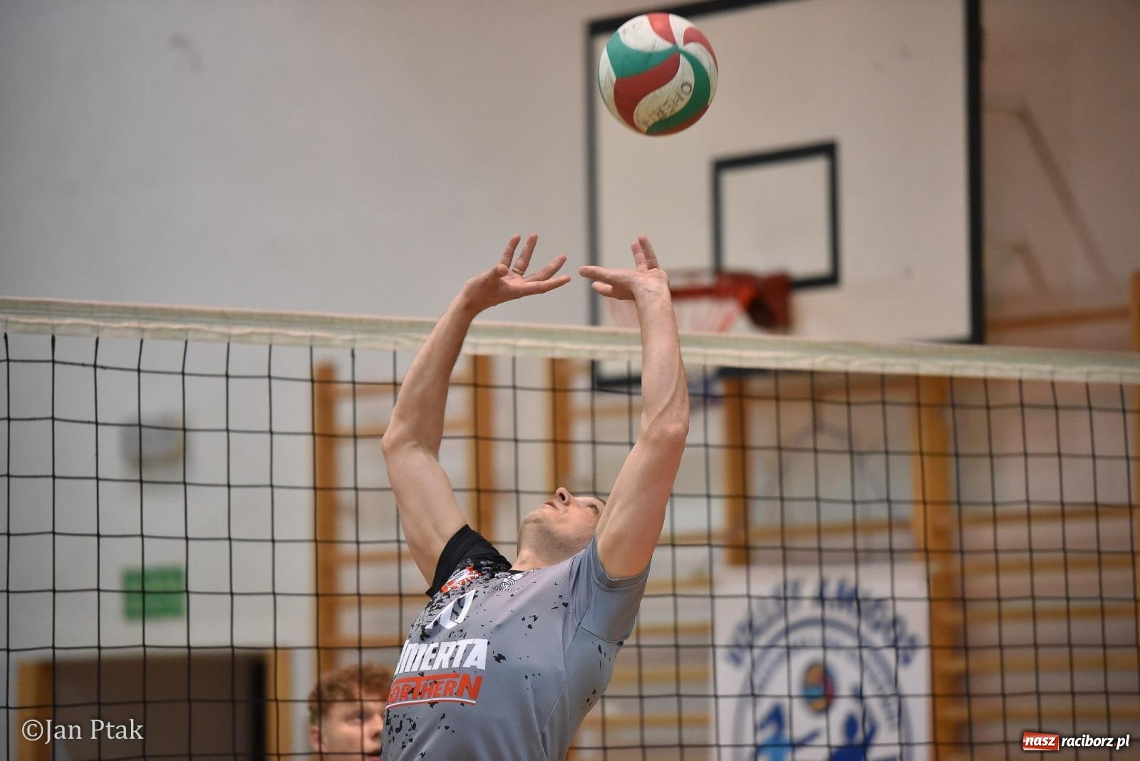Zdjęcie w galerii na portalu naszraciborz.pl: Omerta lepsza w sezonie, Pszów lepszy w finale. Wielkie emocje w ALS Volley Amigos 35 [FOTO] wiadomości z regionu
