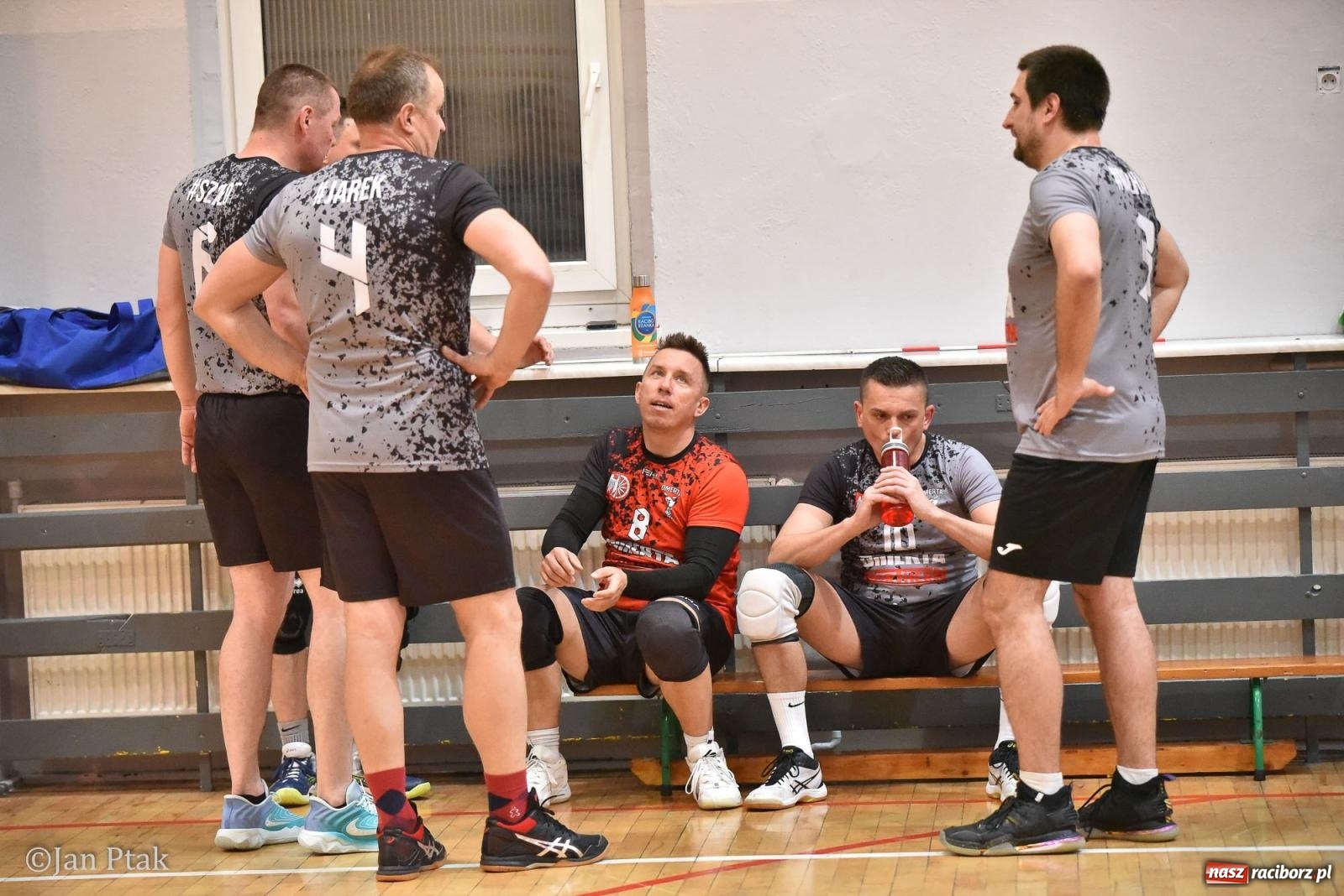 Zdjęcie w galerii na portalu naszraciborz.pl: Omerta lepsza w sezonie, Pszów lepszy w finale. Wielkie emocje w ALS Volley Amigos 35 [FOTO] wiadomości z regionu
