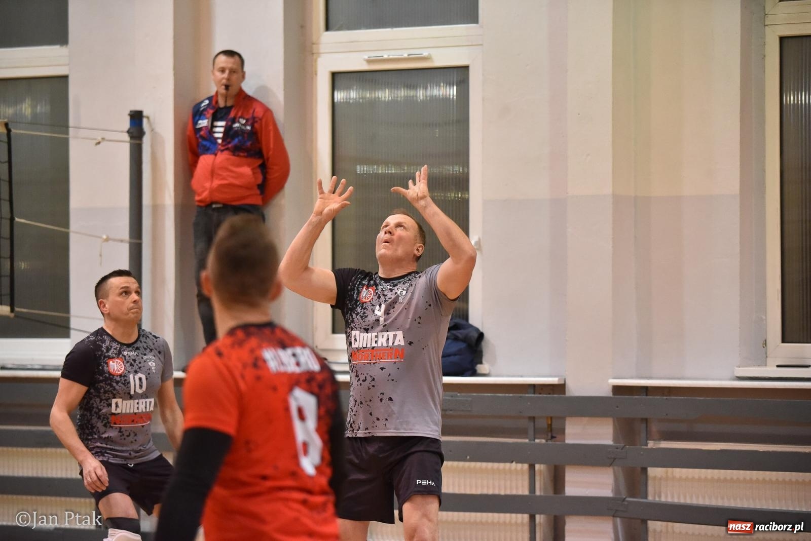 Zdjęcie w galerii na portalu naszraciborz.pl: Omerta lepsza w sezonie, Pszów lepszy w finale. Wielkie emocje w ALS Volley Amigos 35 [FOTO] wiadomości z regionu