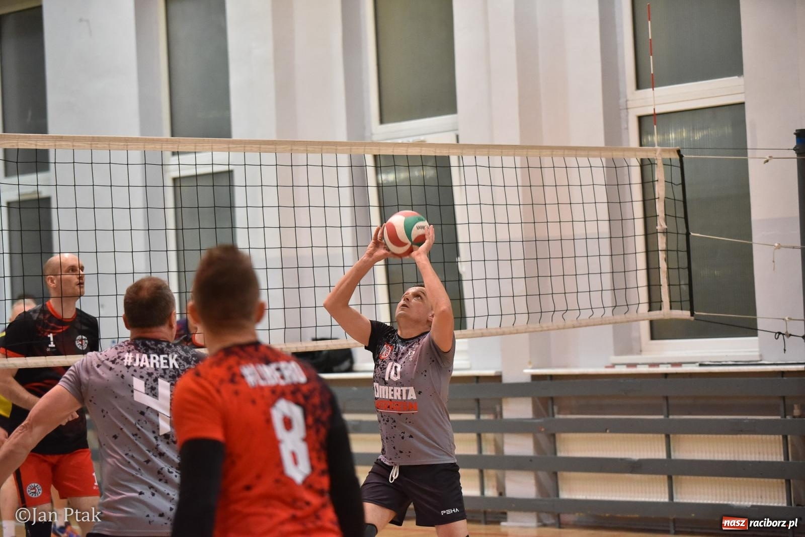 Zdjęcie w galerii na portalu naszraciborz.pl: Omerta lepsza w sezonie, Pszów lepszy w finale. Wielkie emocje w ALS Volley Amigos 35 [FOTO] wiadomości z regionu