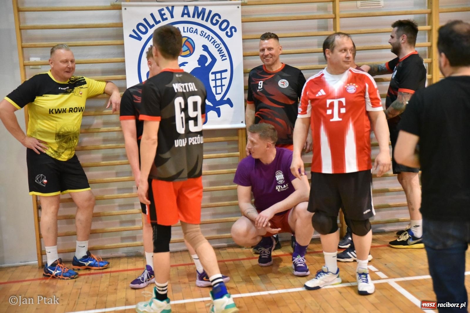 Zdjęcie w galerii na portalu naszraciborz.pl: Omerta lepsza w sezonie, Pszów lepszy w finale. Wielkie emocje w ALS Volley Amigos 35 [FOTO] wiadomości z regionu