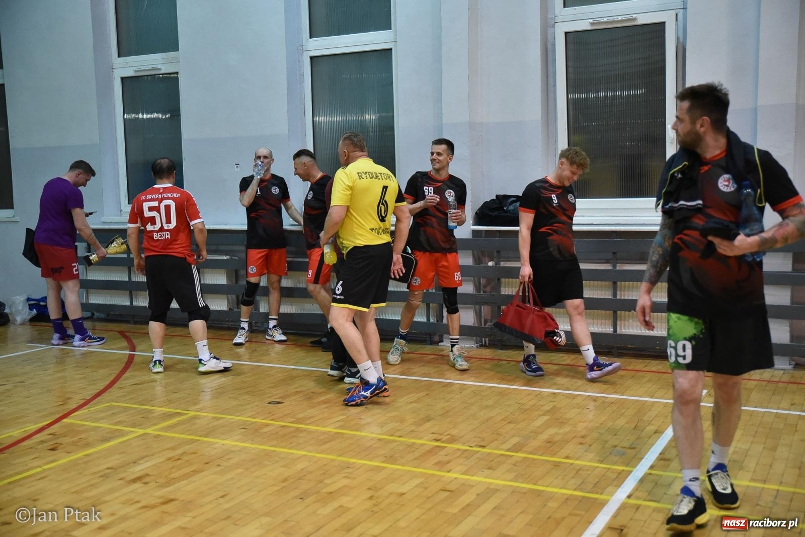 Zdjęcie w galerii na portalu naszraciborz.pl: Omerta lepsza w sezonie, Pszów lepszy w finale. Wielkie emocje w ALS Volley Amigos 35 [FOTO] wiadomości z regionu