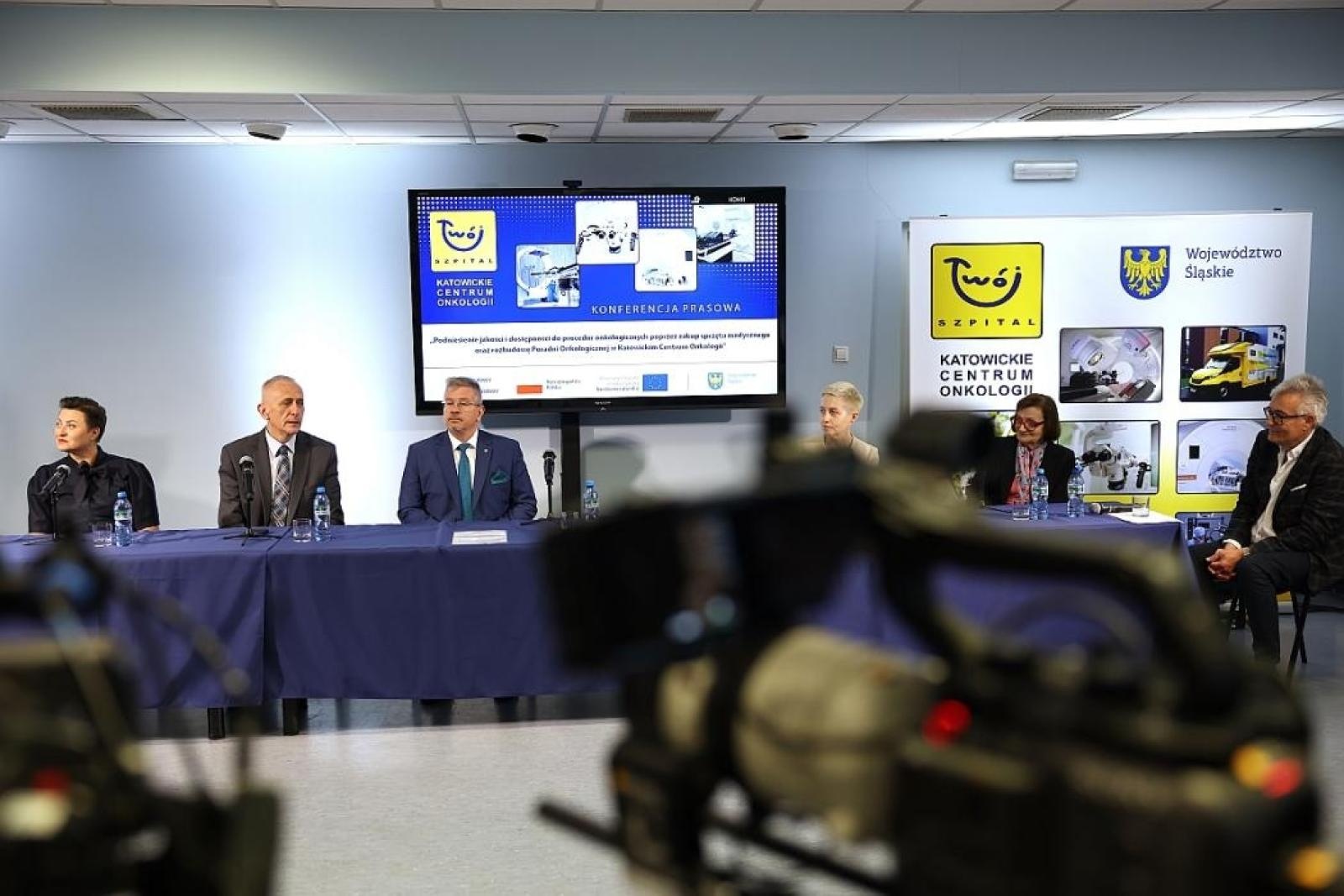 Zdjęcie w galerii na portalu naszraciborz.pl: Nowoczesny sprzęt do terapii pacjentów onkologicznych jest już na Śląsku wiadomości z regionu