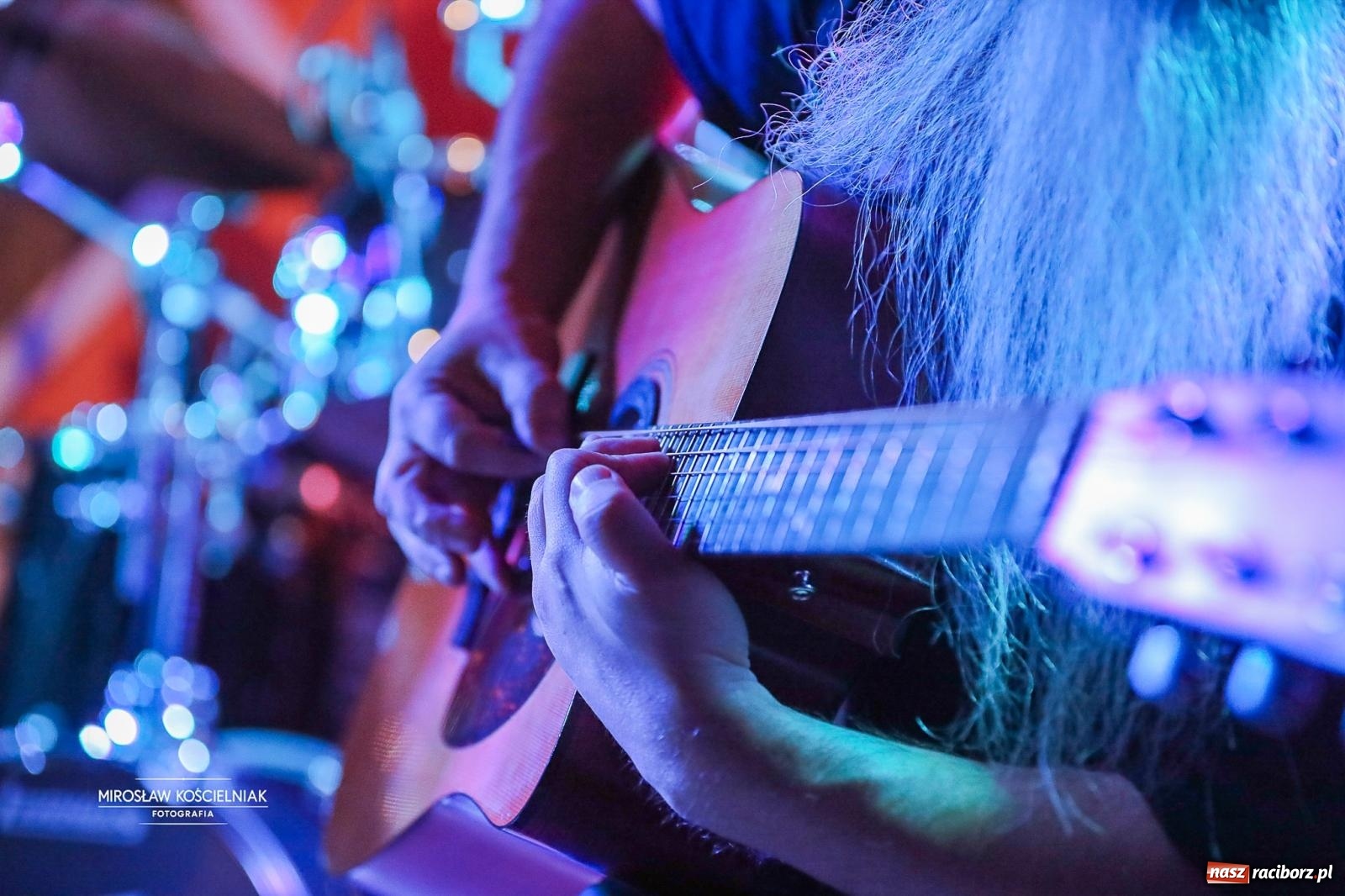 Zdjęcie w galerii na portalu naszraciborz.pl: TSA MNKWL zagrał w Raciborzu. Akustyczny wieczór z historią polskiego heavy metalu wiadomości z regionu
