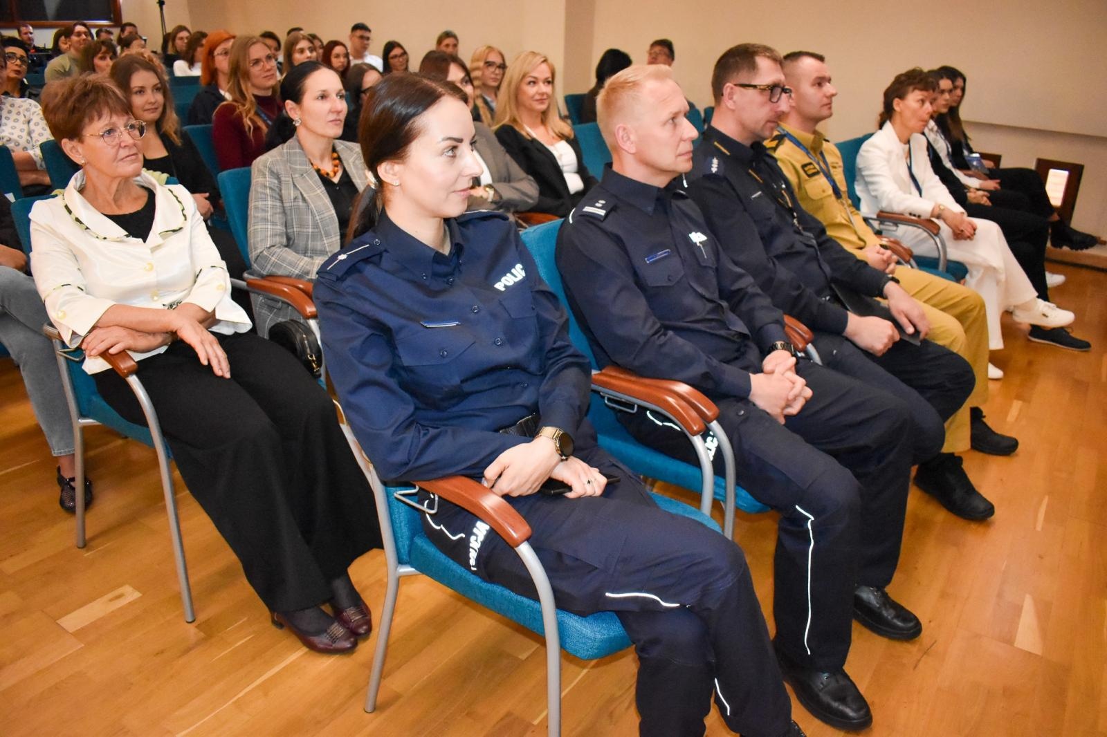 Zdjęcie w galerii na portalu naszraciborz.pl: Kolejna konferencja naukowa na Zamku Piastowskim w Raciborzu wiadomości z regionu