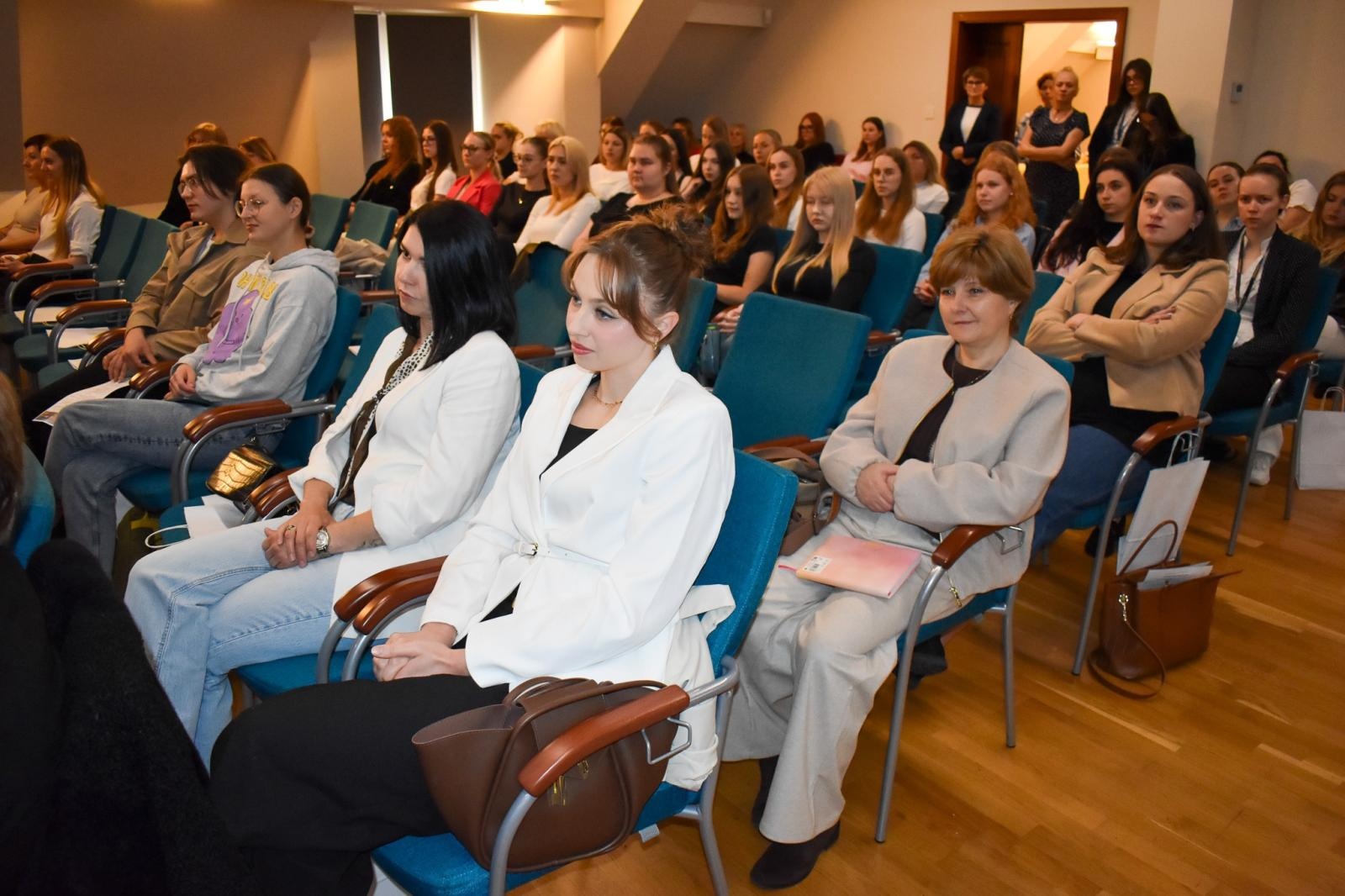 Zdjęcie w galerii na portalu naszraciborz.pl: Kolejna konferencja naukowa na Zamku Piastowskim w Raciborzu wiadomości z regionu