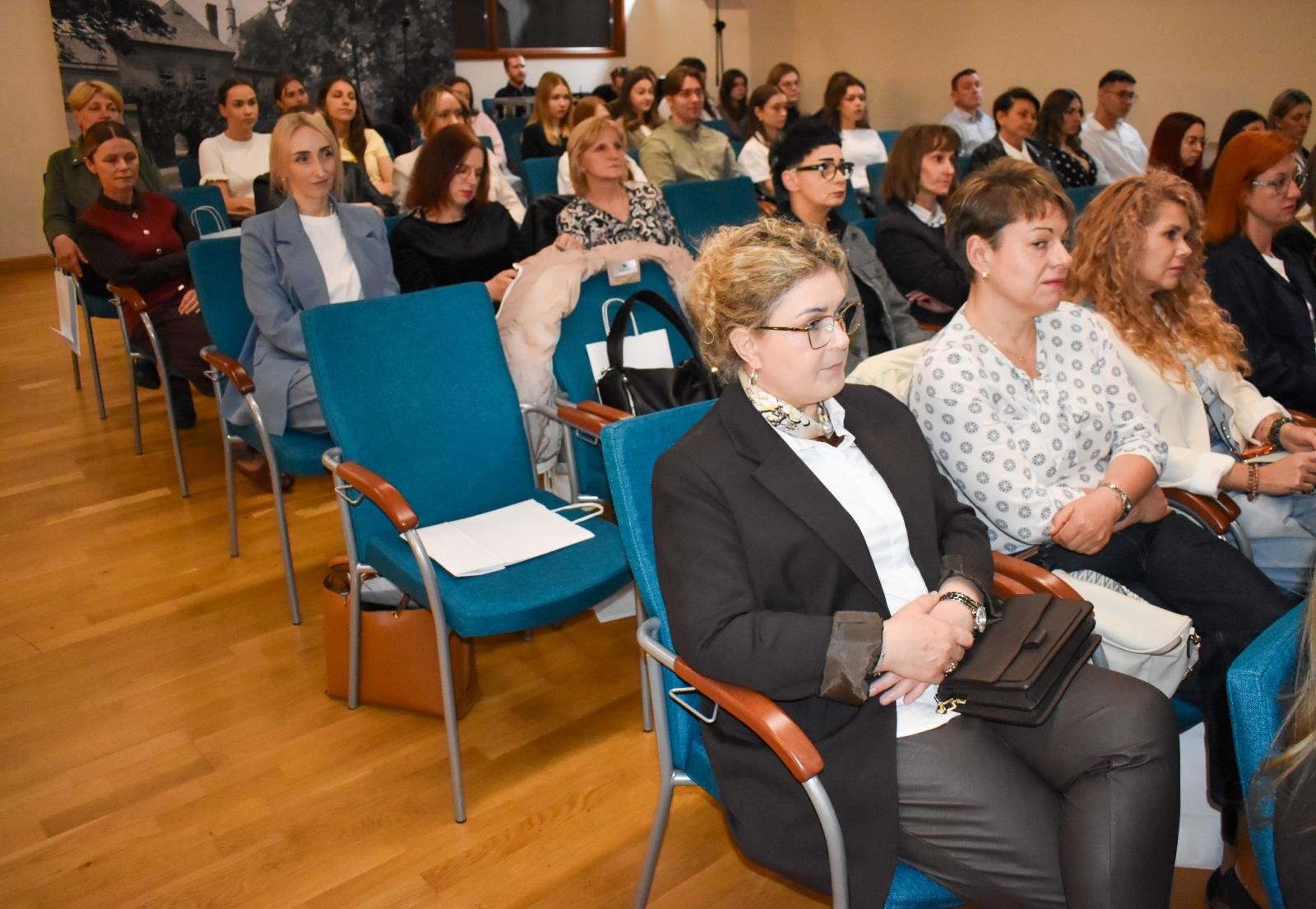 Zdjęcie w galerii na portalu naszraciborz.pl: Kolejna konferencja naukowa na Zamku Piastowskim w Raciborzu wiadomości z regionu