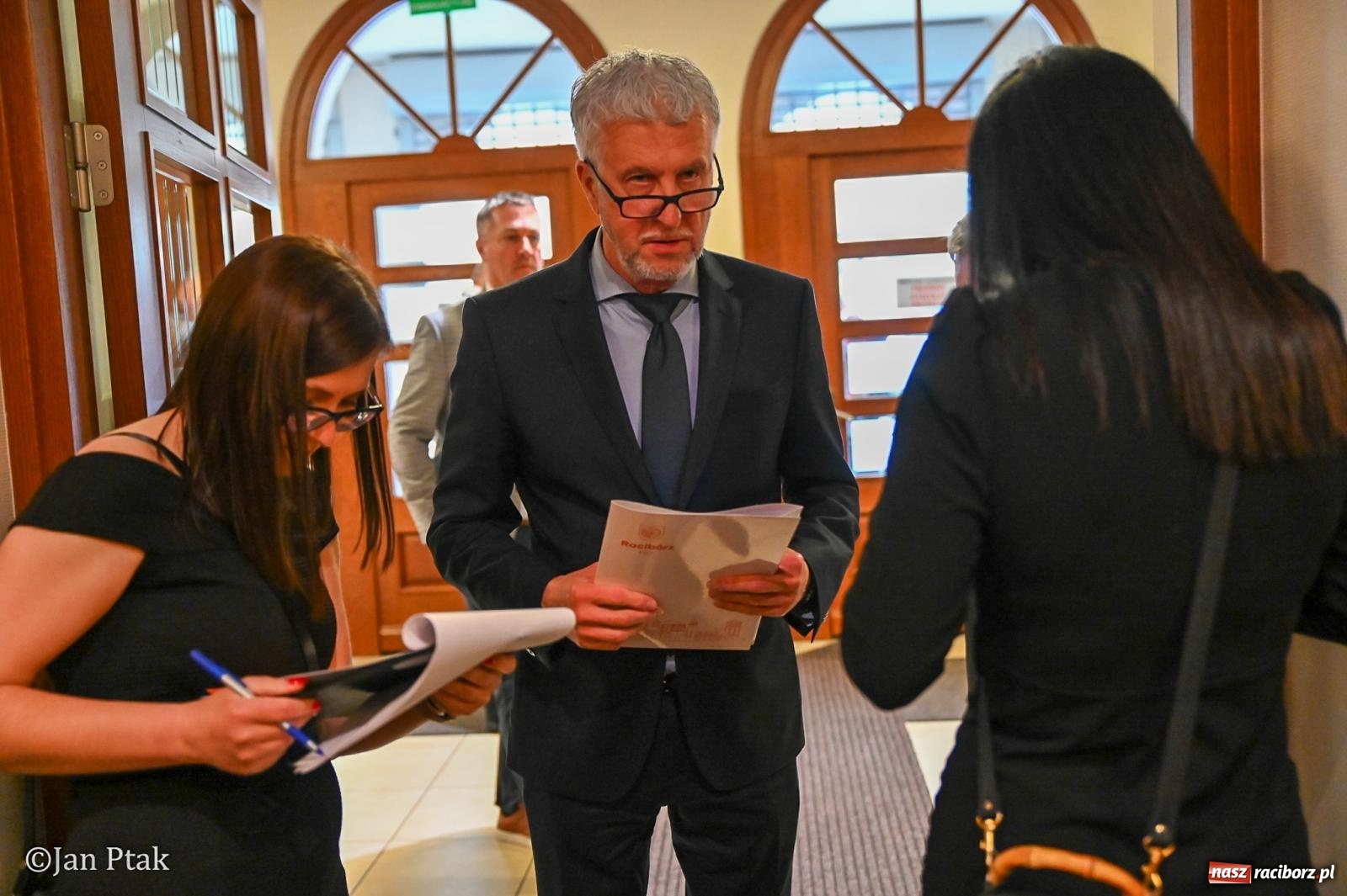 Zdjęcie w galerii na portalu naszraciborz.pl: 200-lecie Sądu Rejonowego w Raciborzu. Jubileuszowe obchody w RCK [FOTO i WIDEO] wiadomości z regionu