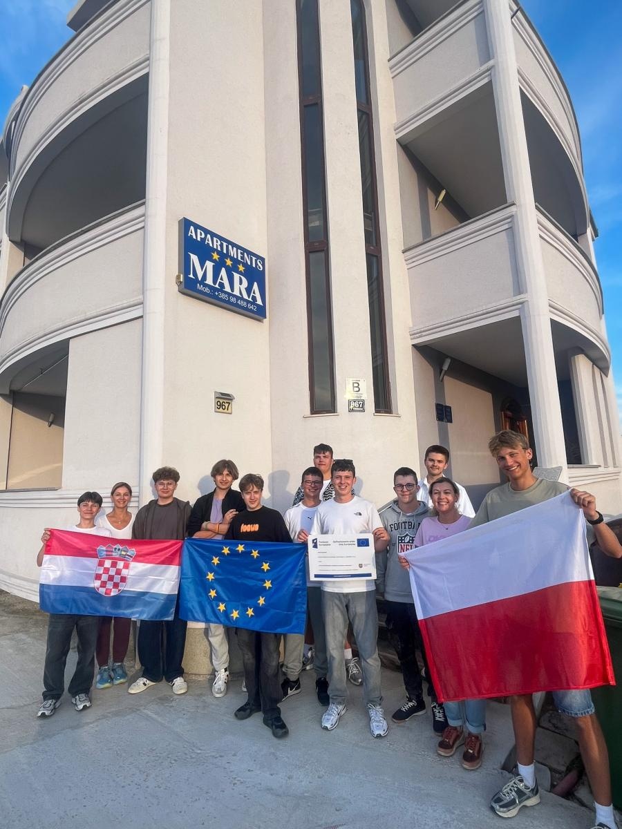 Zdjęcie w galerii na portalu naszraciborz.pl: Młodzi elektrycy z Mechanika zdobywali doświadczenie zawodowe w Chorwacji wiadomości z regionu