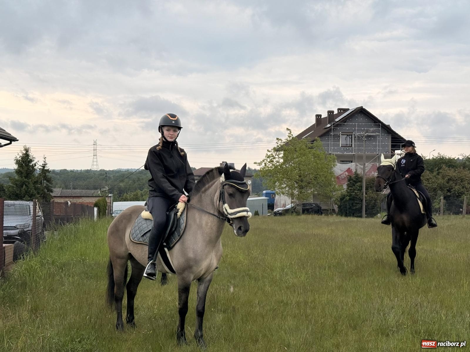 Zdjęcie w galerii na portalu naszraciborz.pl: Procesja św. Urbana w Kobyli. Tradycja, która od wieków prowadzi przez pola  wiadomości z regionu