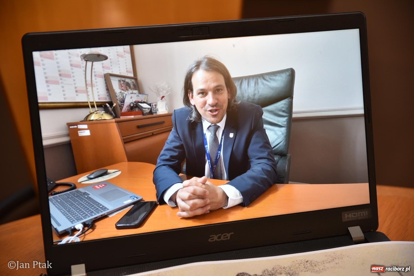 Zdjęcie w galerii na portalu naszraciborz.pl: Za nami Noc Muzeów w Urzędzie Miasta Racibórz – salwa, edukacja, historia i atrakcje dla mieszkańców wiadomości z regionu