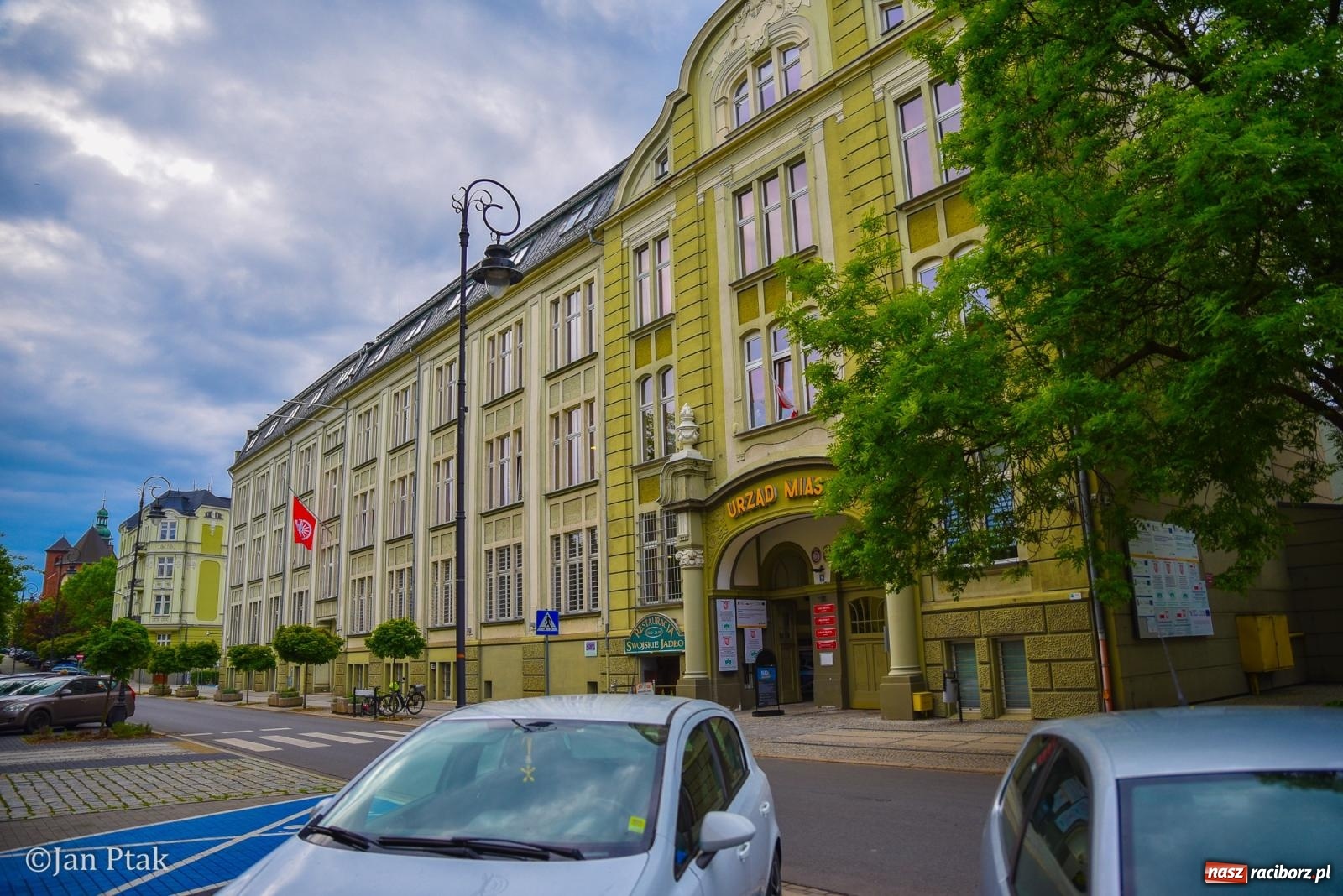 Zdjęcie w galerii na portalu naszraciborz.pl: Za nami Noc Muzeów w Urzędzie Miasta Racibórz – salwa, edukacja, historia i atrakcje dla mieszkańców wiadomości z regionu