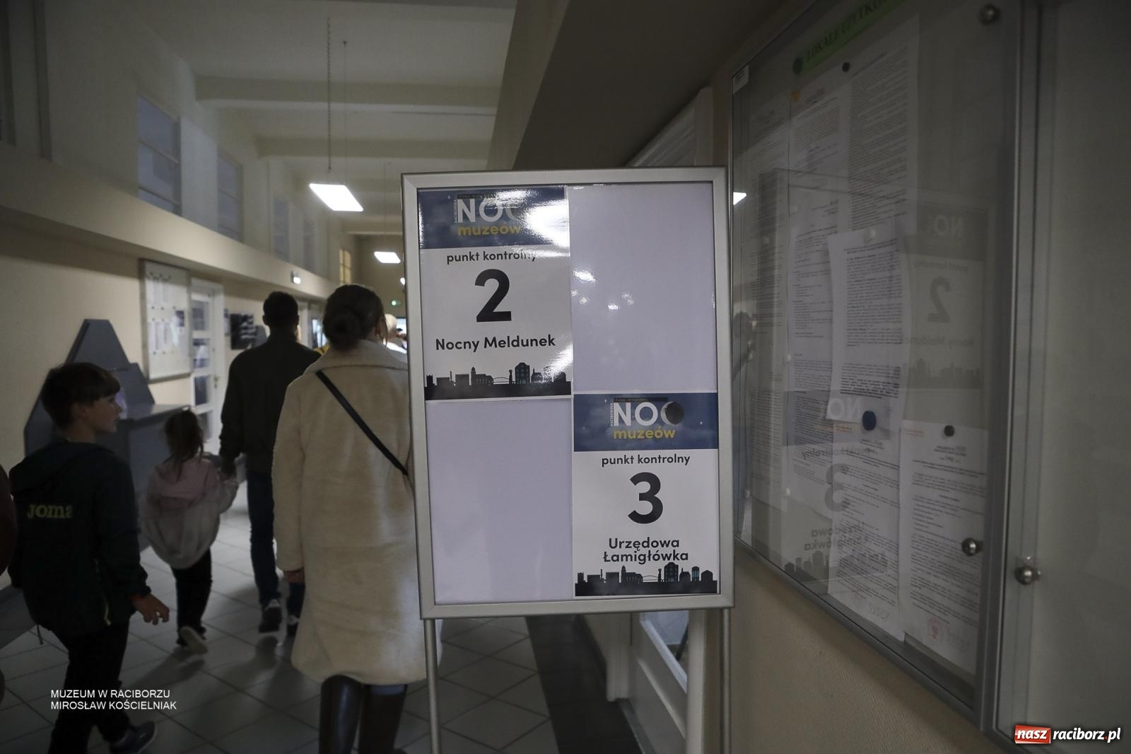 Zdjęcie w galerii na portalu naszraciborz.pl: Za nami Noc Muzeów w Urzędzie Miasta Racibórz – salwa, edukacja, historia i atrakcje dla mieszkańców wiadomości z regionu