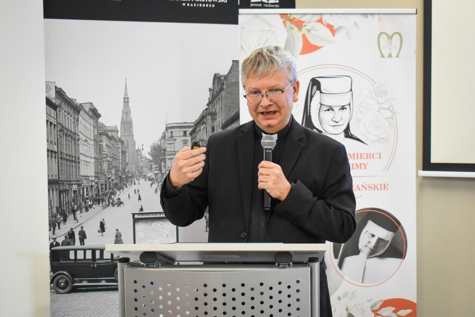 Zdjęcie w galerii na portalu naszraciborz.pl: V Dni Dulcissimiańskie w Raciborzu. Duchowość, nauka i pamięć o siostrze Marii Dulcissimie Hoffmann wiadomości z regionu
