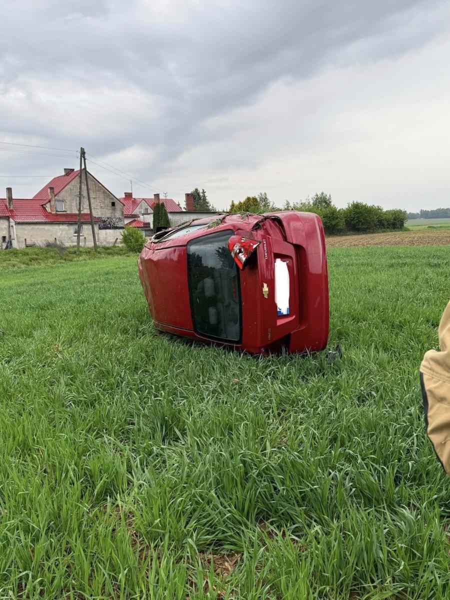 Zdjęcie w galerii na portalu naszraciborz.pl: Tworków i Racibórz: dwa zdarzenia drogowe w regionie, poszkodowane dwie osoby wiadomości z regionu