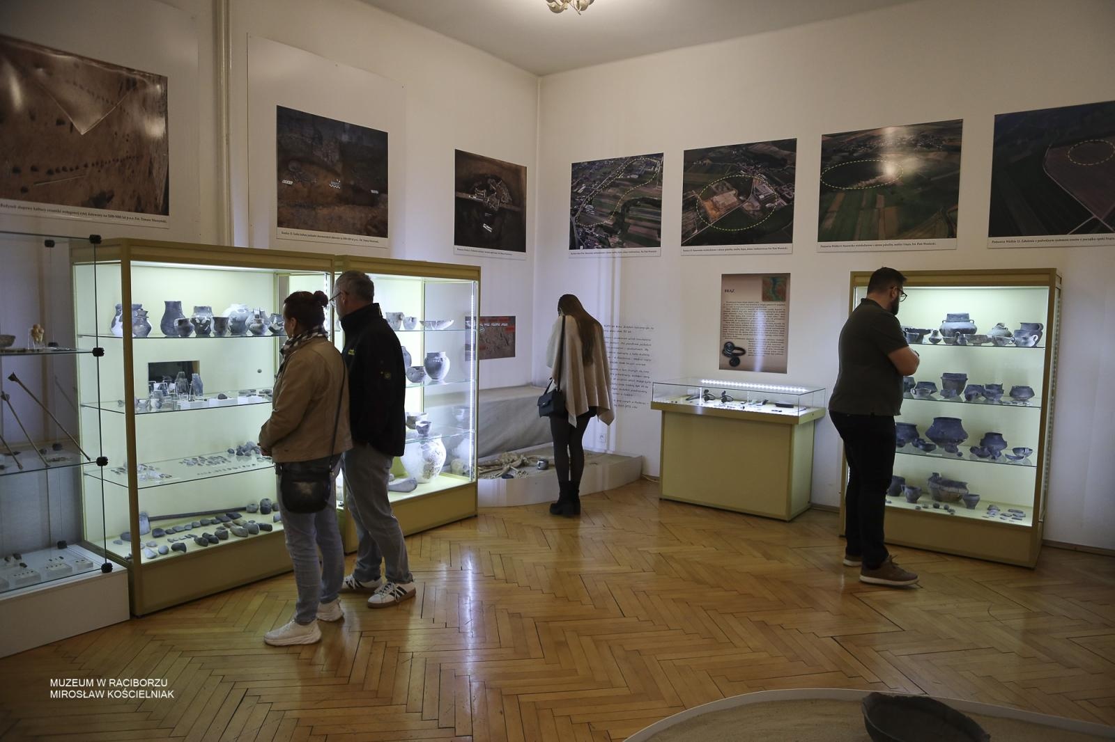 Zdjęcie w galerii na portalu naszraciborz.pl: Noc Muzeów w Raciborzu za nami. Kino nieme, eksperymenty i wieczór pełen atrakcji wiadomości z regionu