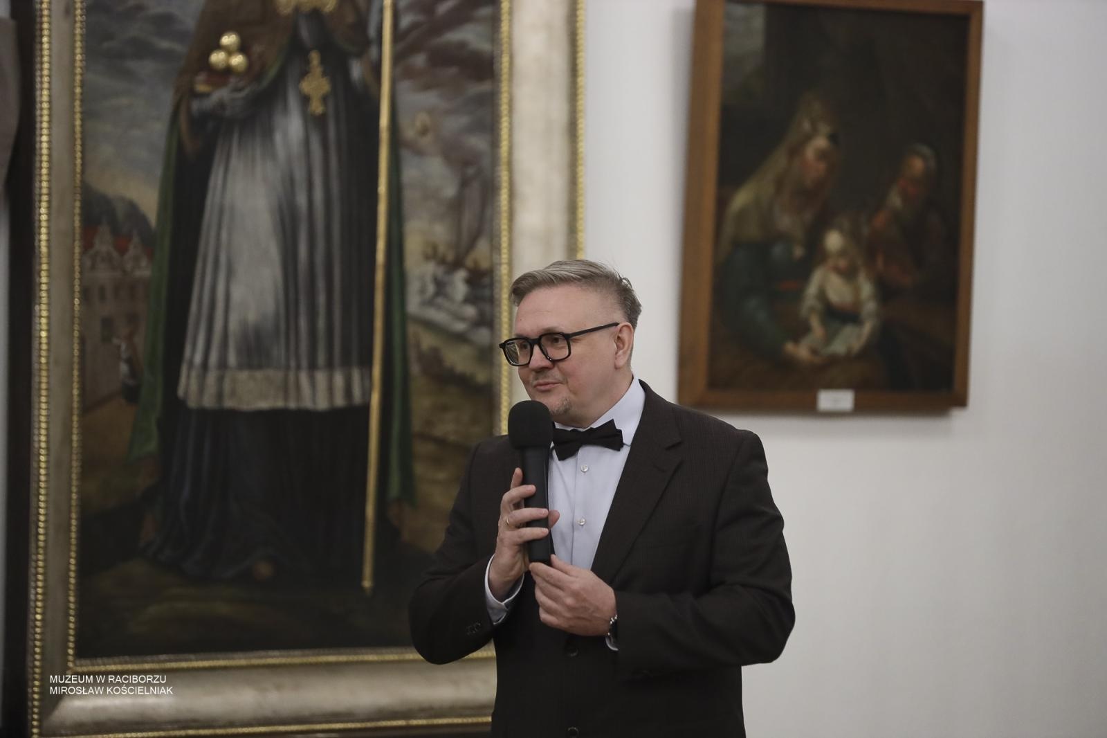 Zdjęcie w galerii na portalu naszraciborz.pl: Noc Muzeów w Raciborzu za nami. Kino nieme, eksperymenty i wieczór pełen atrakcji wiadomości z regionu