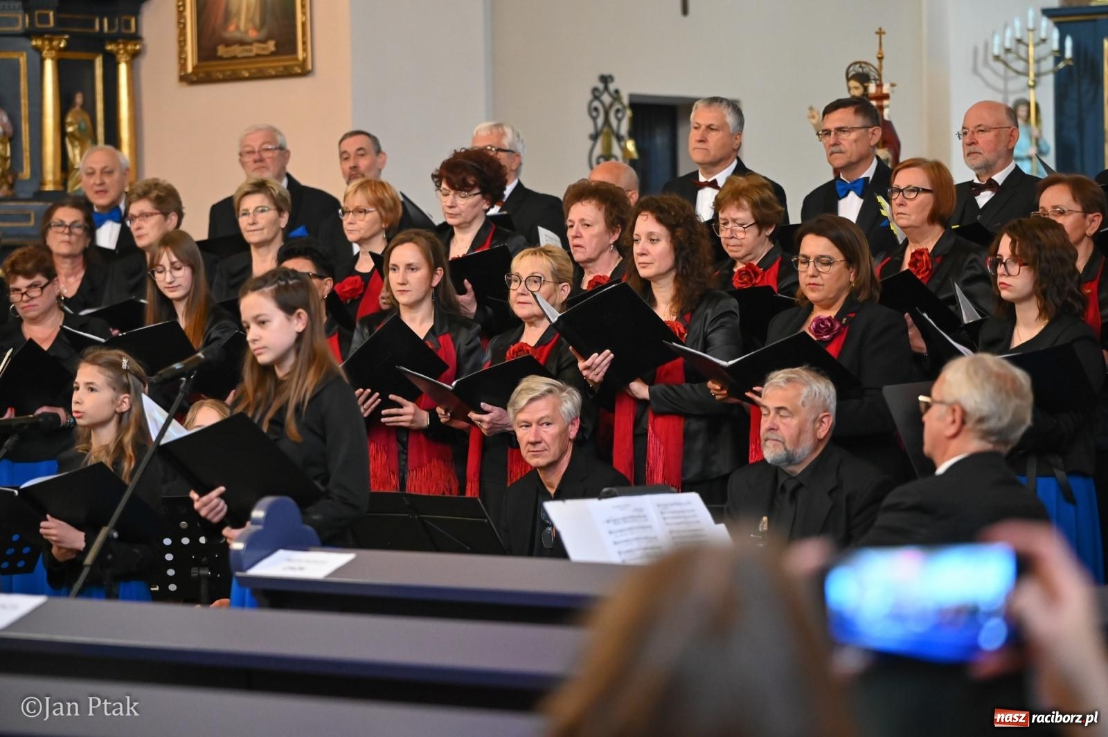 Zdjęcie w galerii na portalu naszraciborz.pl: Majowy Koncert Muzyki Sakralnej w Raciborzu-Brzeziu [FOTO i WIDEO] wiadomości z regionu