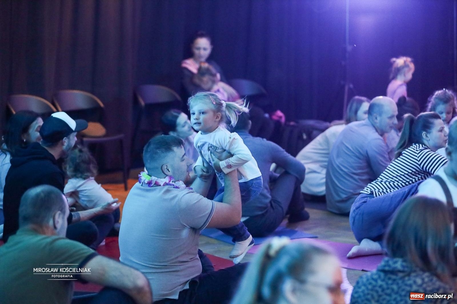 Zdjęcie w galerii na portalu naszraciborz.pl: Maluchy w krainie dźwięku – Przygoda w dżungli w Raciborskim Centrum Kultury wiadomości z regionu