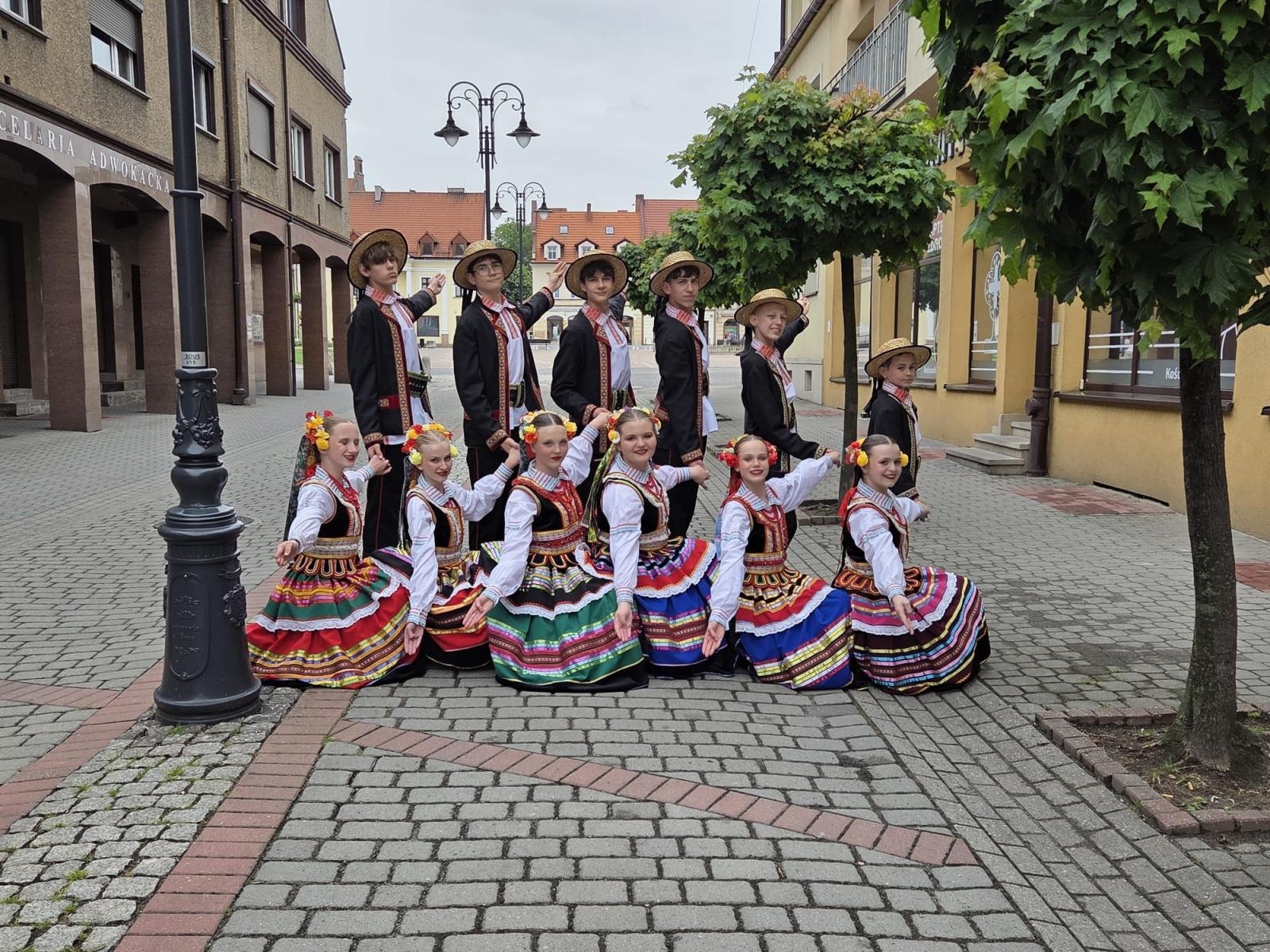 Zdjęcie w galerii na portalu naszraciborz.pl: Zespół Łężczok na podium międzynarodowego konkursu w Żorach wiadomości z regionu