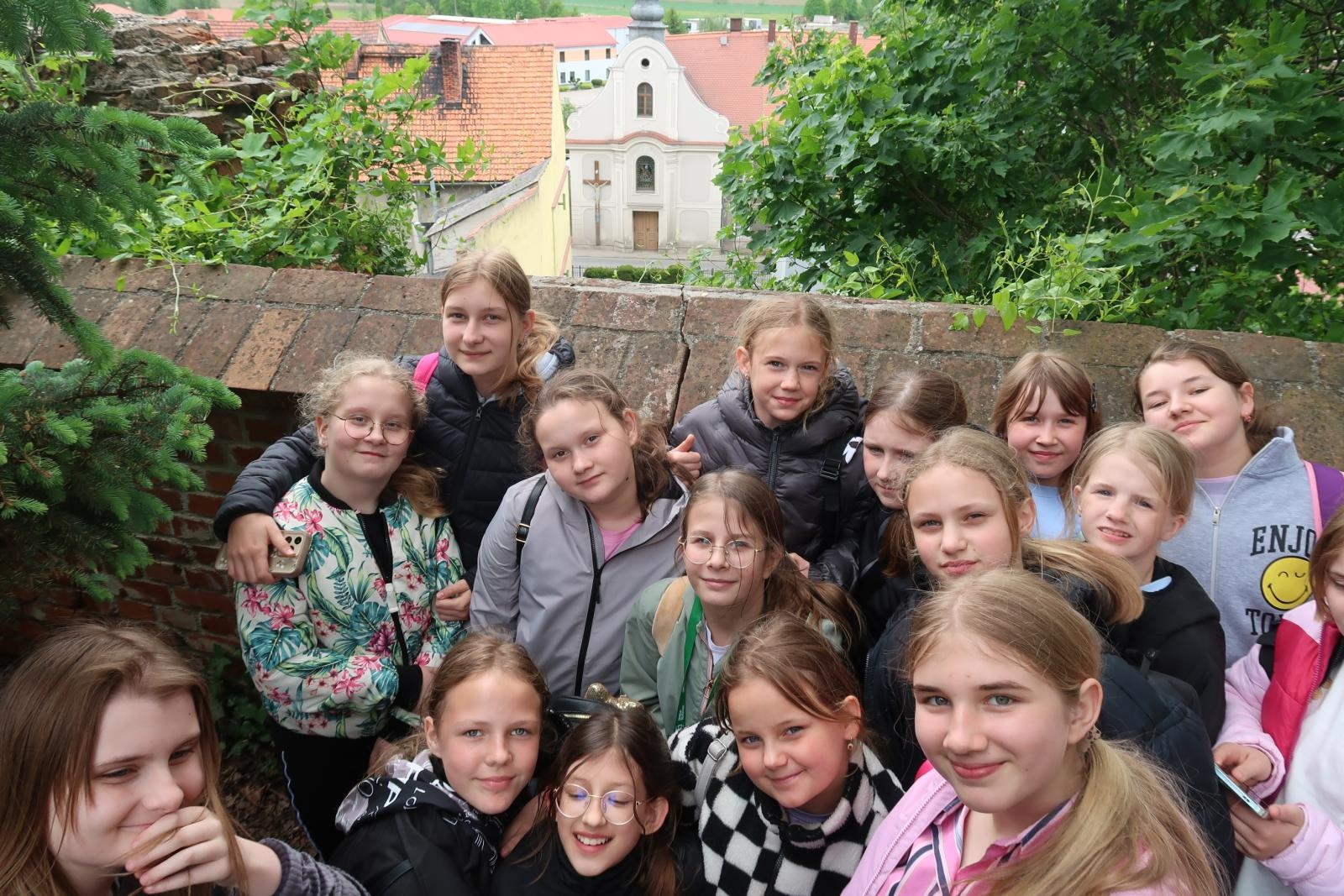 Zdjęcie w galerii na portalu naszraciborz.pl: Zielona szkoła w Łubowicach. Edukacja językowa i poznawanie historii regionu wiadomości z regionu