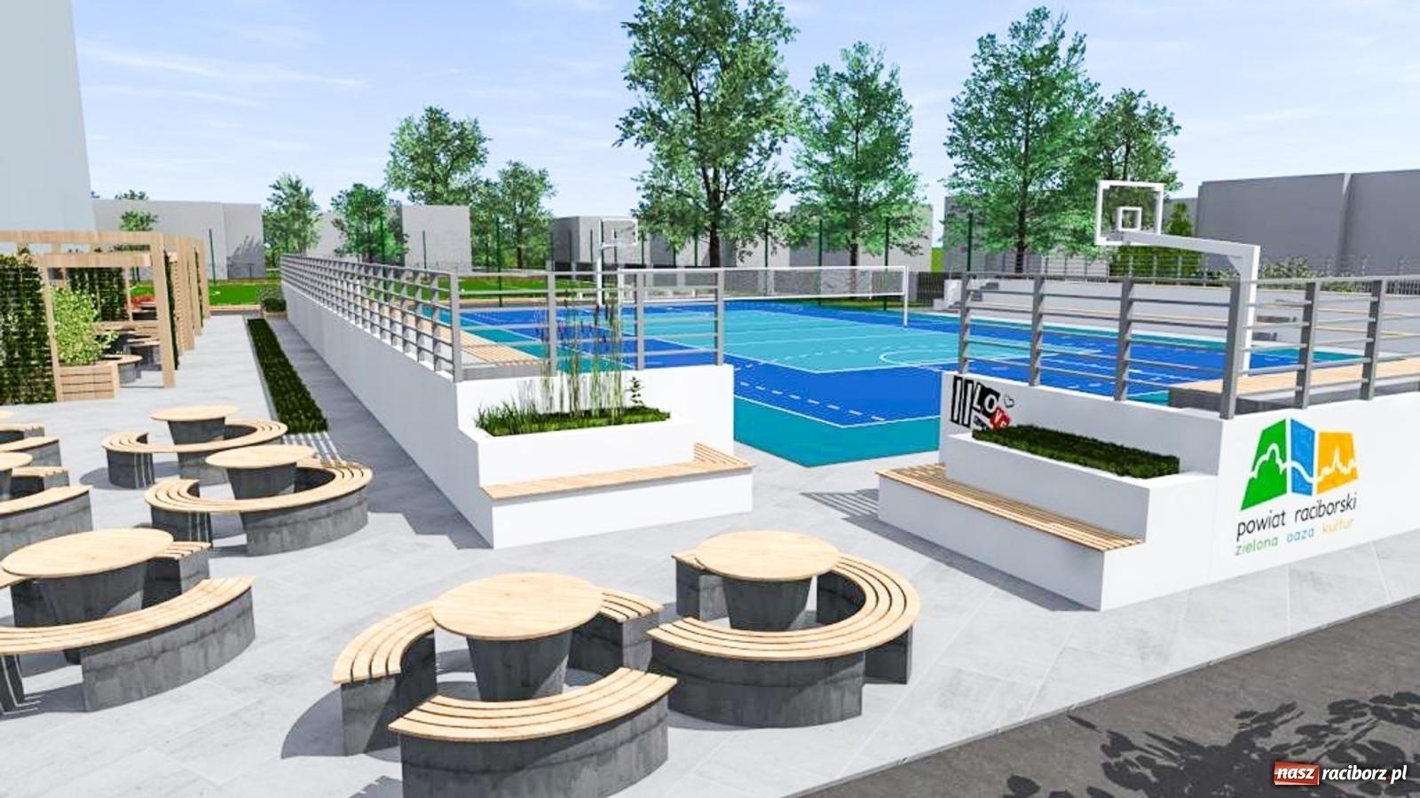 Zdjęcie w galerii na portalu naszraciborz.pl: Teren wokół II LO to dziś plac budowy. Powstaje nowoczesna infrastruktura sportowa wiadomości z regionu