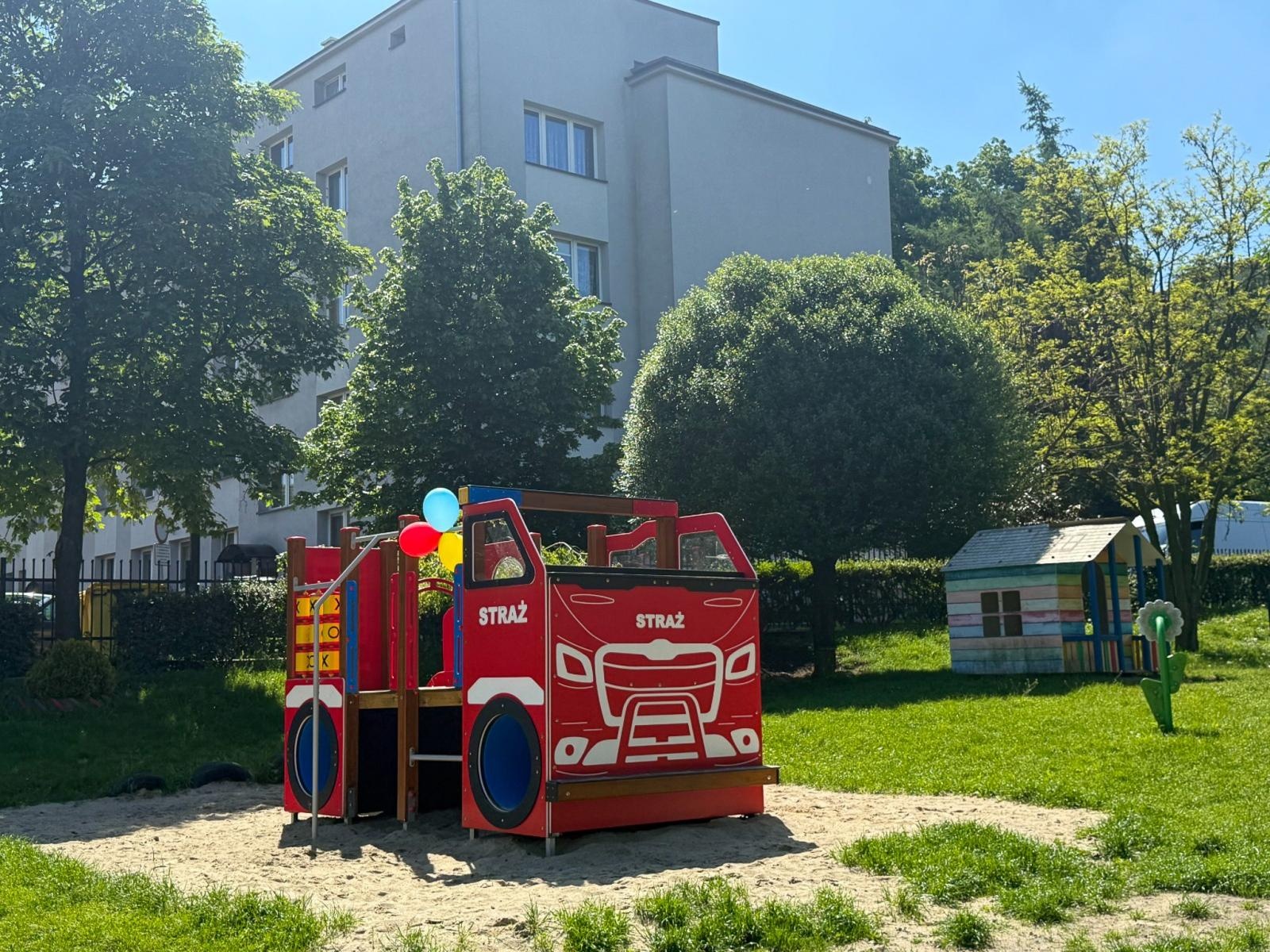Zdjęcie w galerii na portalu naszraciborz.pl: Nowy plac zabaw otwarty przy Przedszkolu nr 15 w Raciborzu wiadomości z regionu